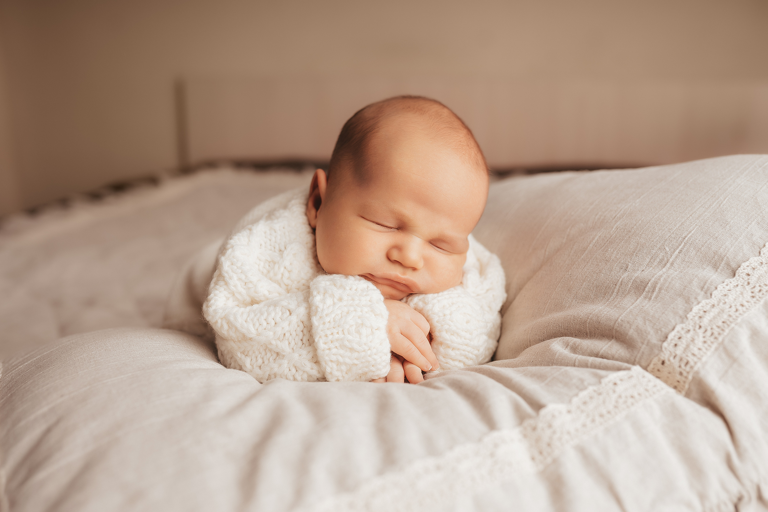 Фотосъемка новорожденных. Фотограф Крещения и Венчания в Москве