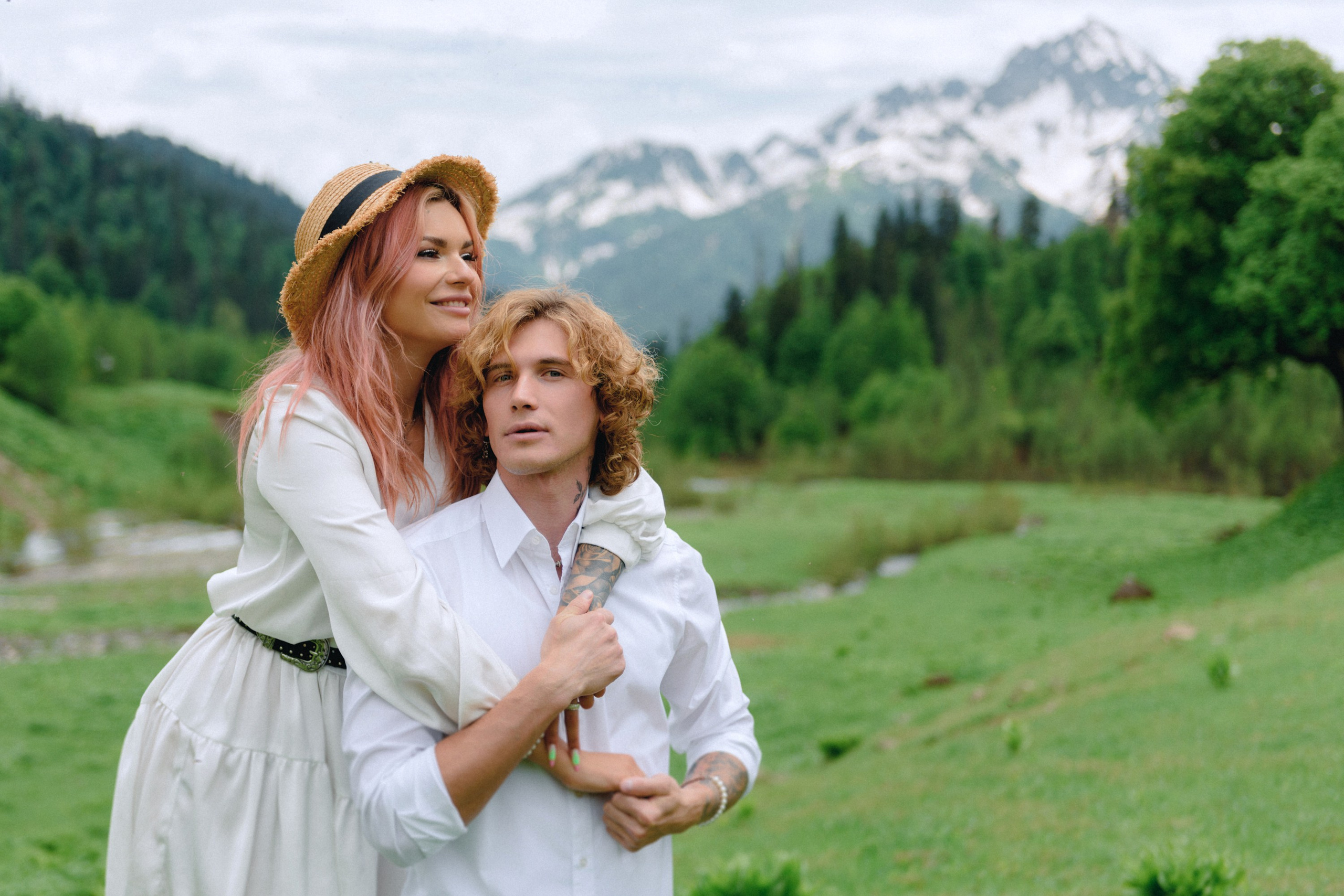 Alpine meadows phototour|The Italian Dolomites Love Story photoshoot. Fedor Lemeshko — Destination Wedding and Family Lifestyle photographer