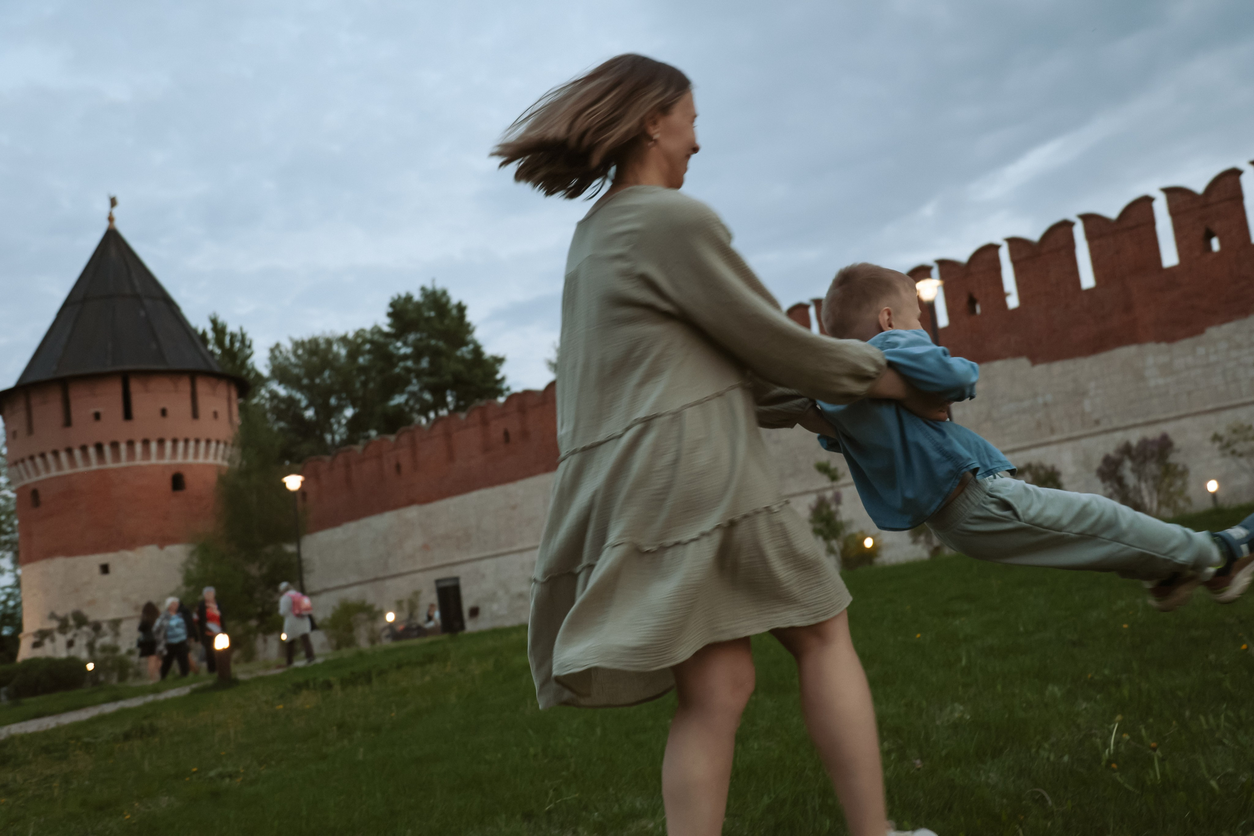 Семейная фотосессия в парке. Фотограф в Санкт-Петербурге Валерия Закатеева
