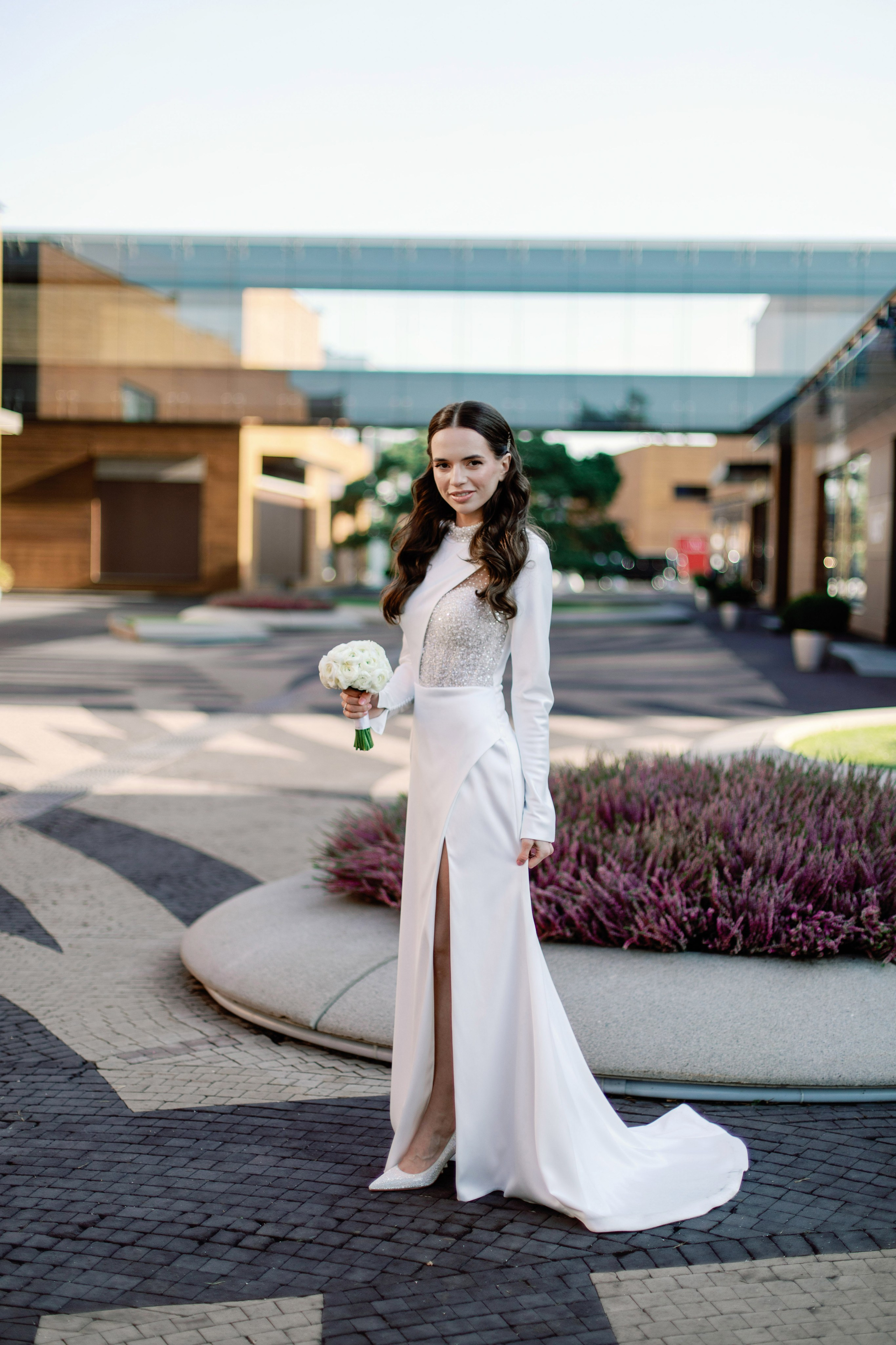 Свадьба для двоих в Москве, фотосессия на крыше, сборы, прогулка в Barvikha Luxury Village