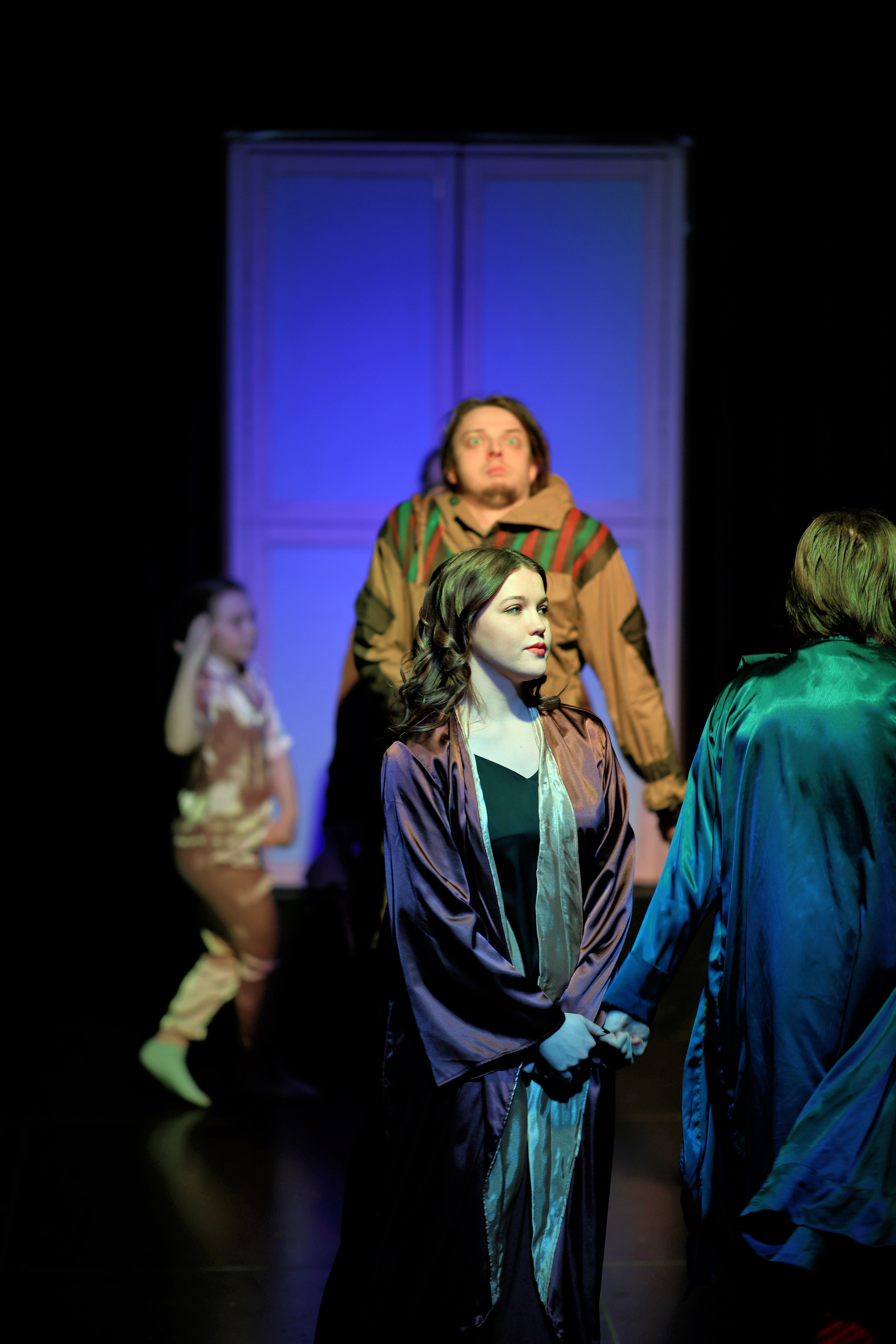 В шкафу с призраком (2). Фотограф Денис Болдинов. Москва