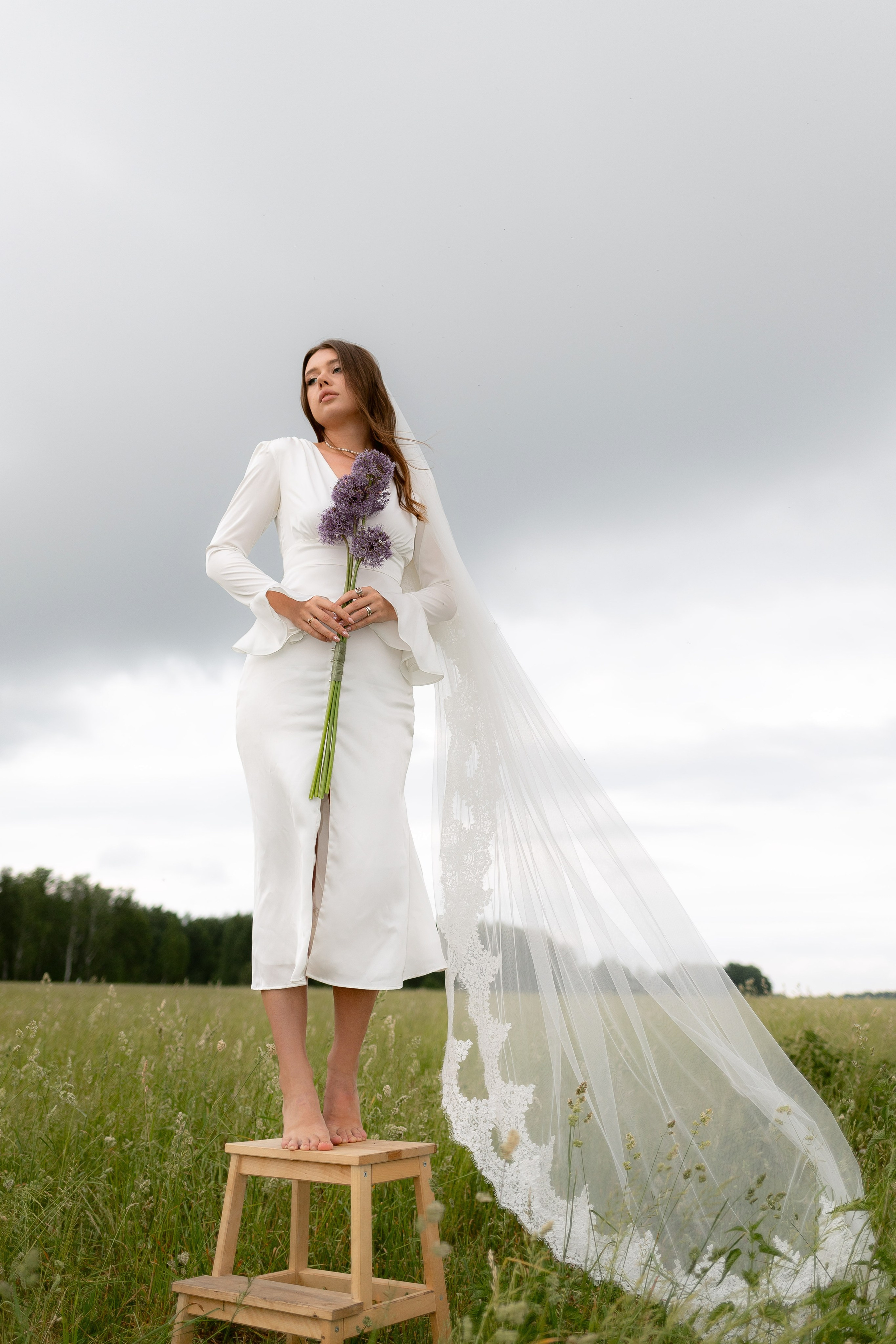 Утро невесты в поле
