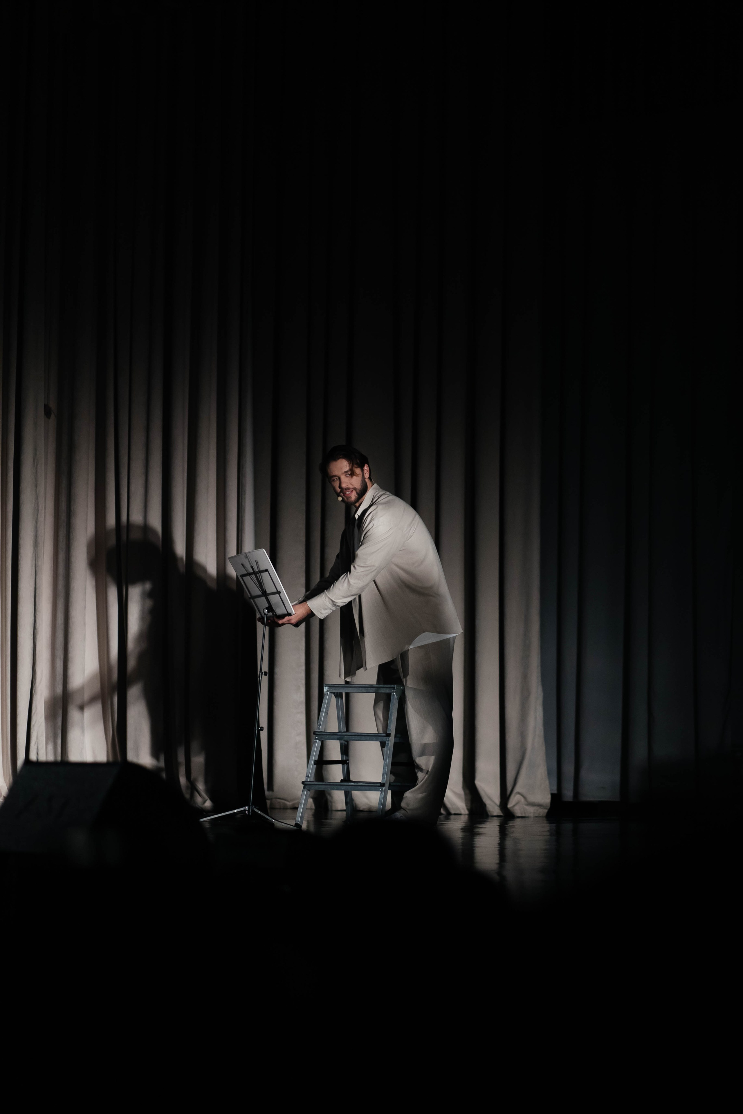 НИТЬЯ " В объятьях неба». Женский фотограф в Оренбурге Ирина Заводчикова