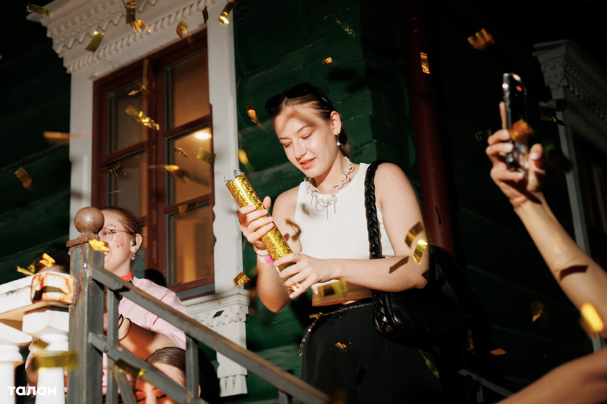 ВИНОТЕКА [бар+магаз] — BIRTHDAY PARTY. СВОИ. ФОТООТЧЕТЫ-СОБЫТИЯ-МЕСТА