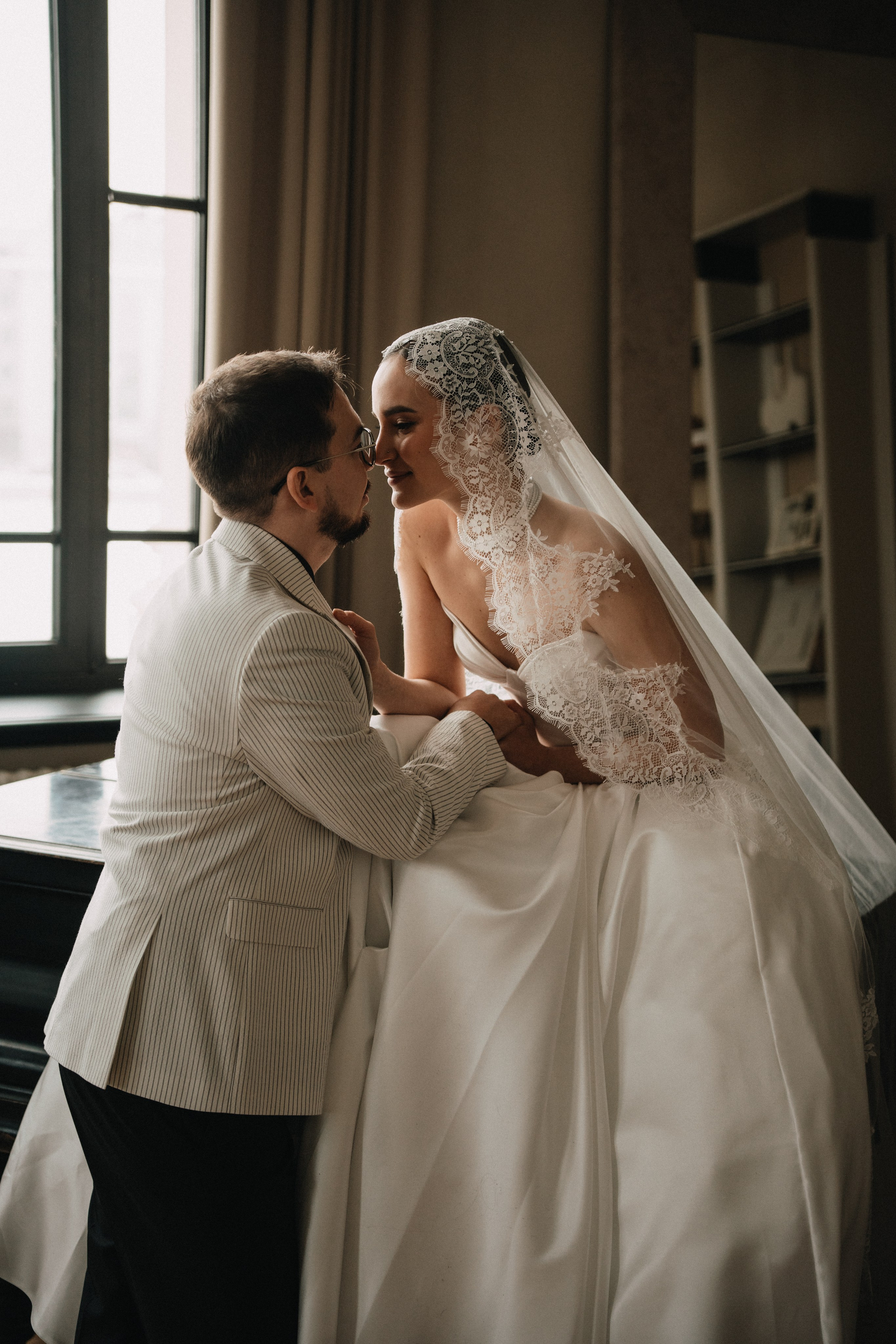 Свадебная фотосессия в Санкт-Петербурге. Утро невесты. особняк Балинского. Федосова Елизавета - свадебный фотограф СПб.