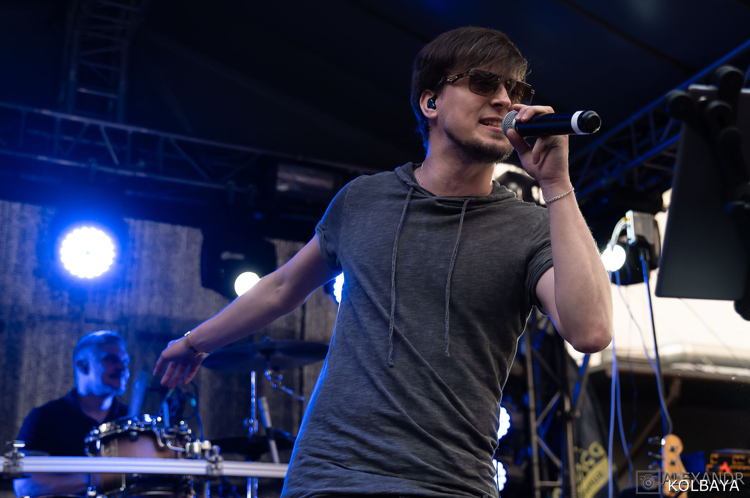 Фоторепортаж с мэшап концерта группы Черный Обелиск 4 июля 2024 года. Концертный и театральный репортажный фотограф в Москве Александр Колбая