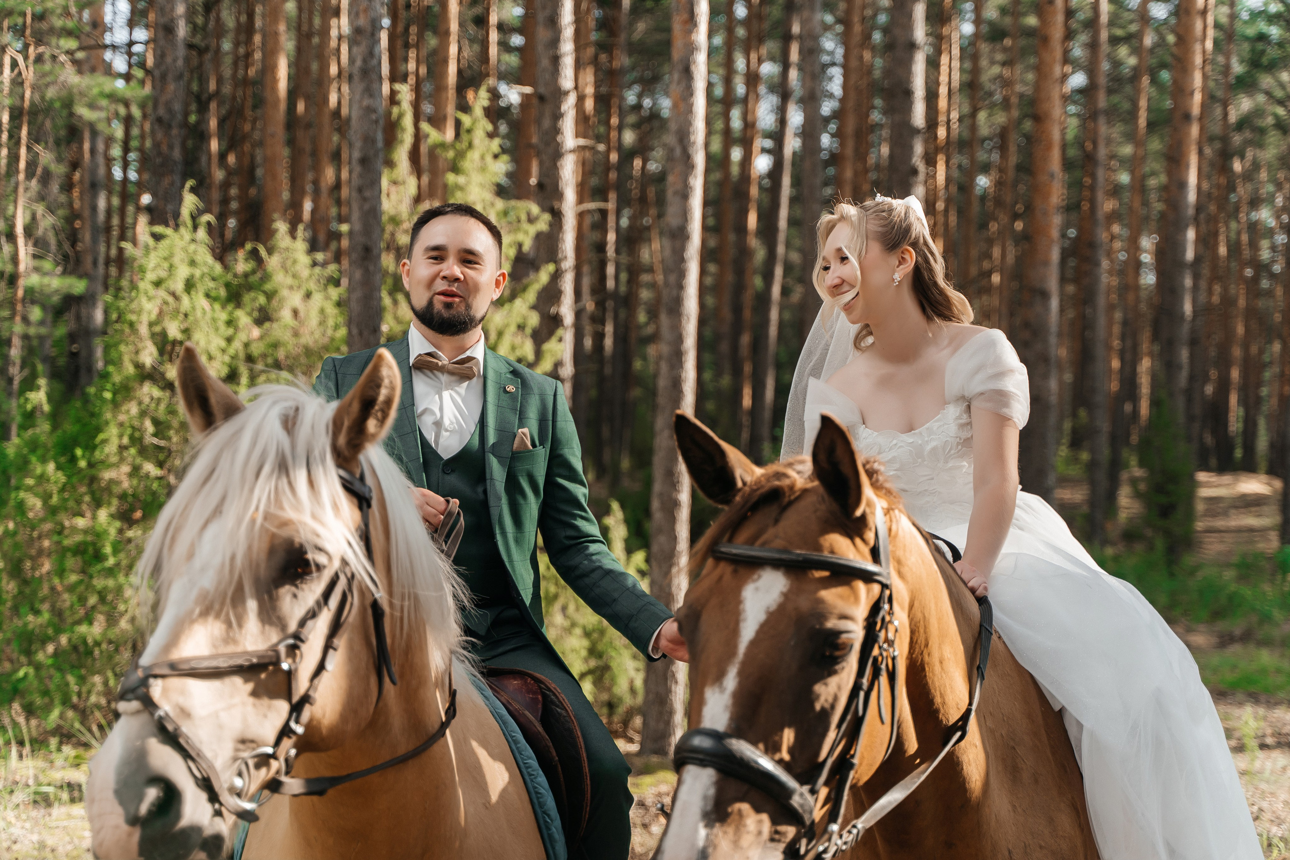 Свадебная прогулка. Свадебный фотограф видеограф Чебоксары