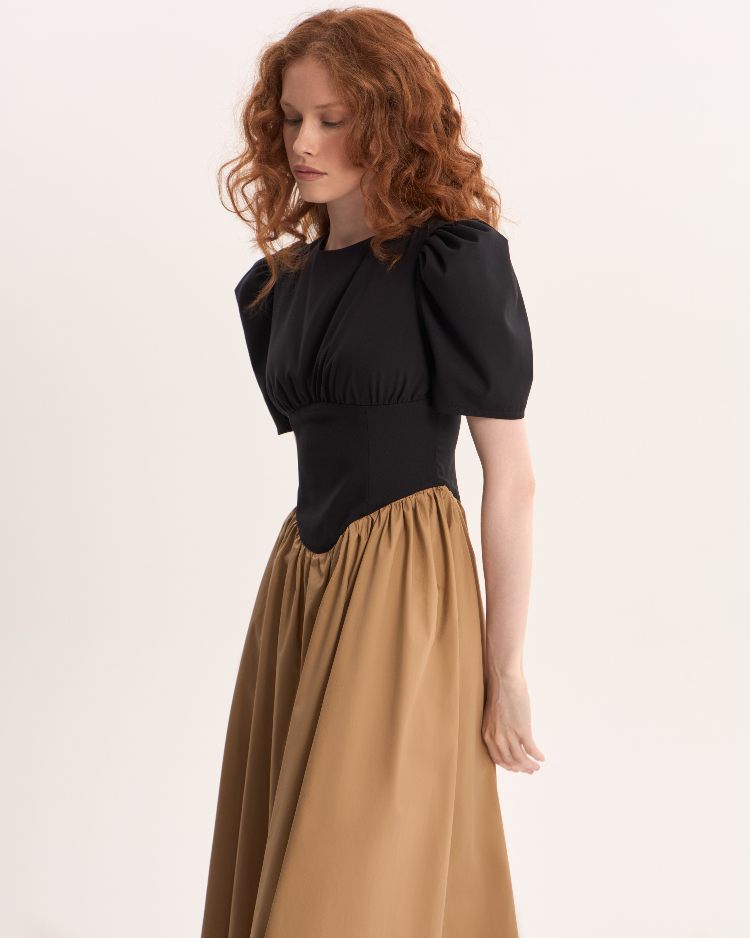 CAUZA. Фотограф для брендов из Санкт-Петербурга Элина Каспаравичюс