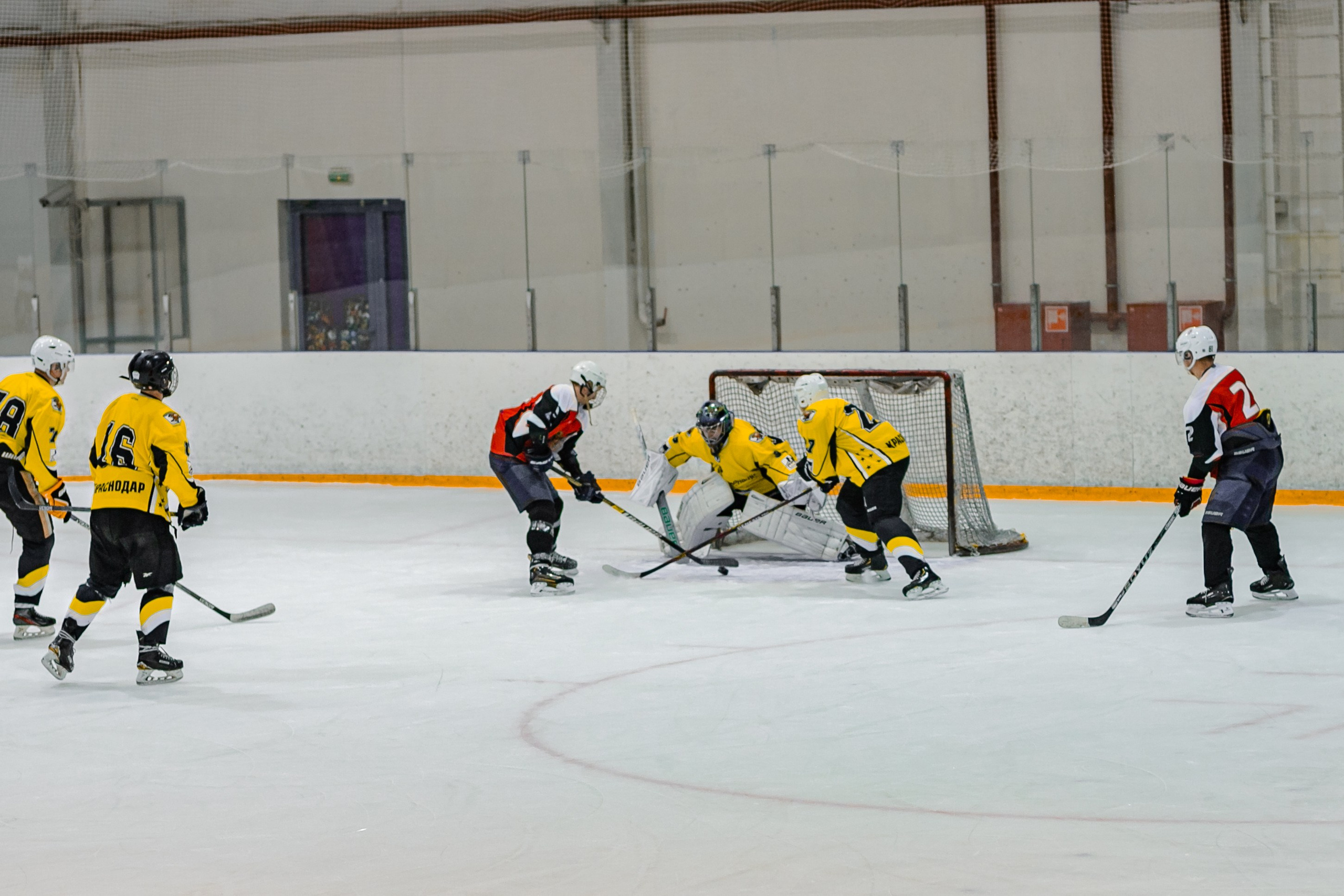 Ночная Хоккейная Лига. Фотограф Неверова Катерина