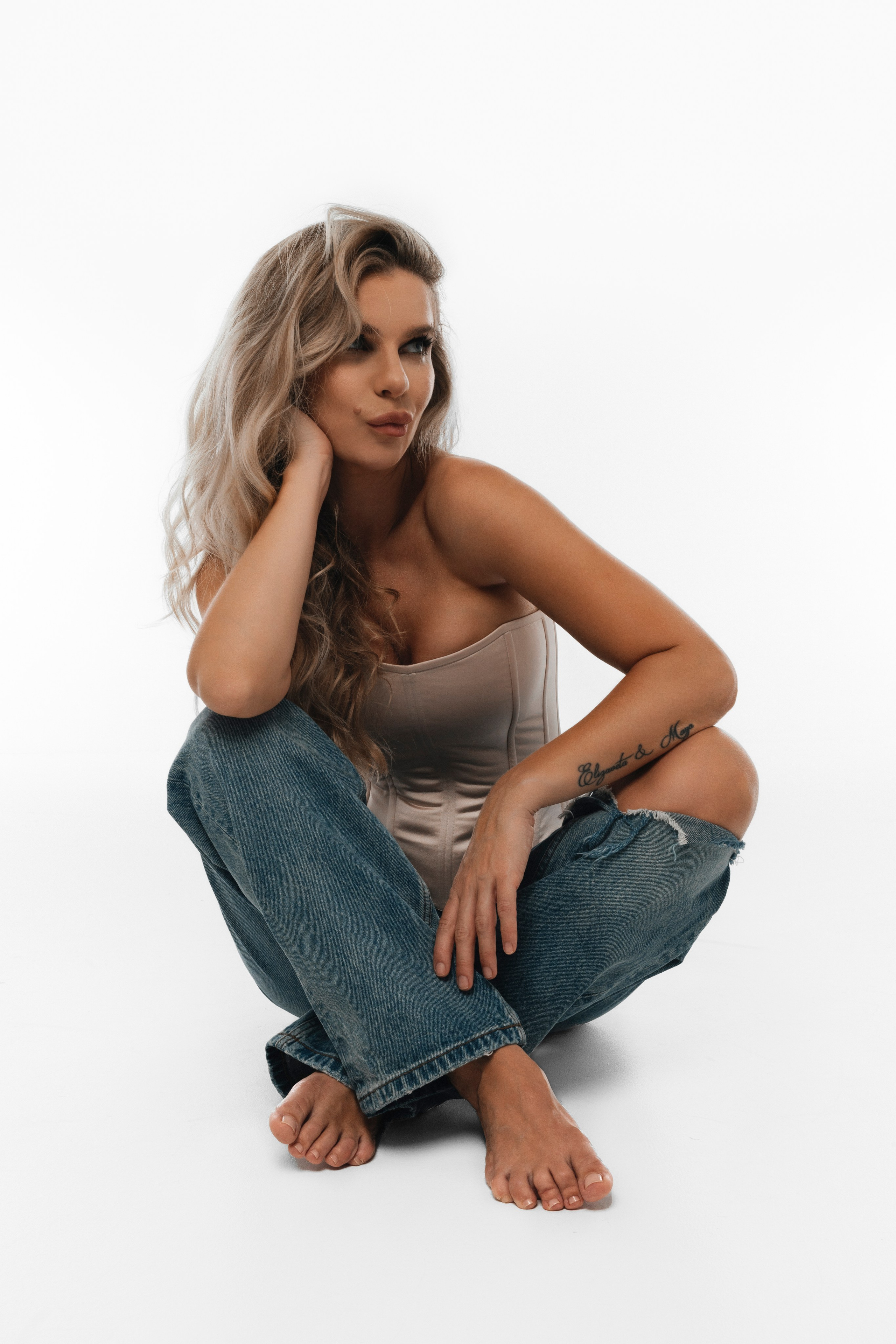 Яна. Главная