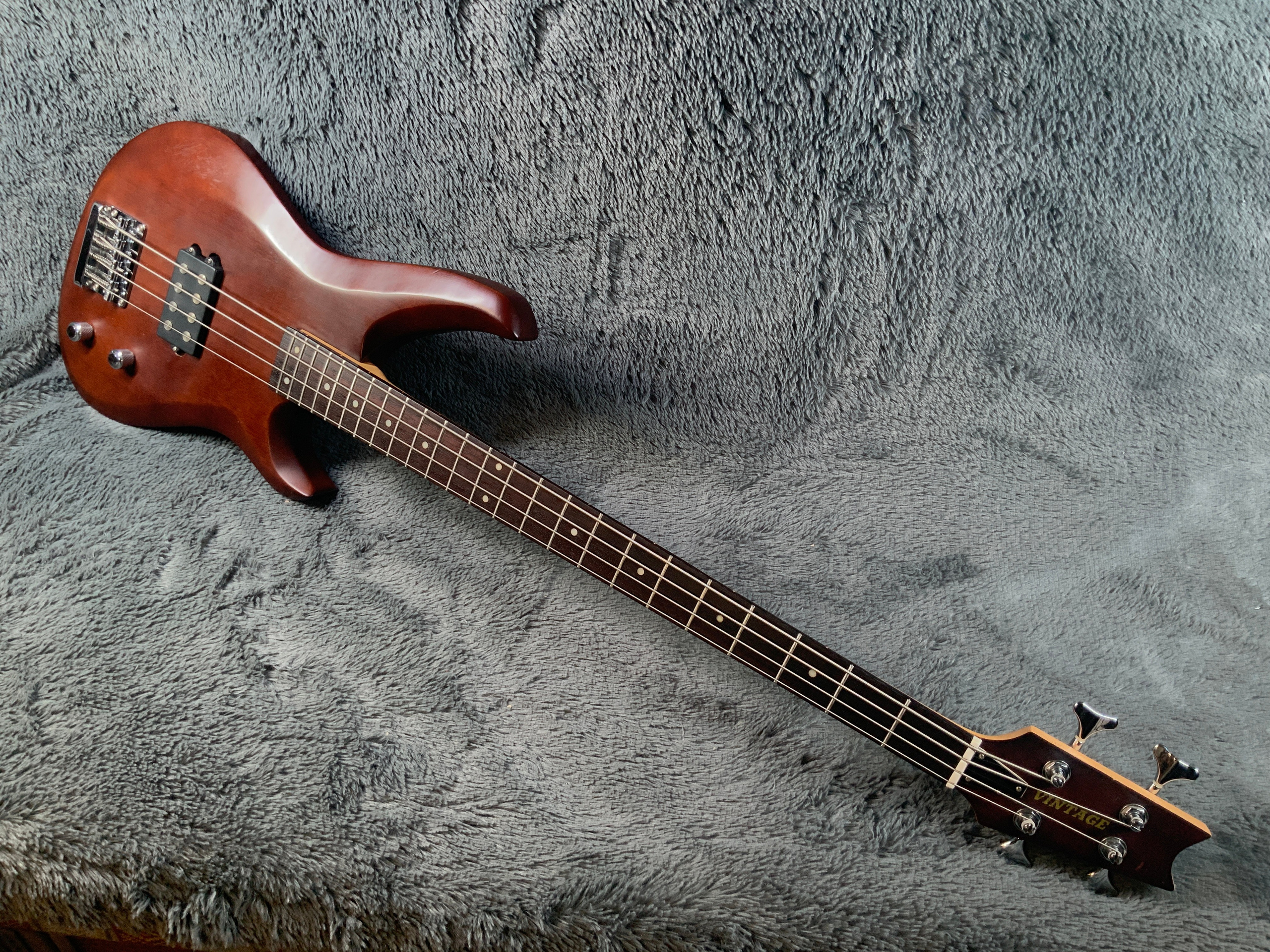 Vintage Bass Korea 90's
