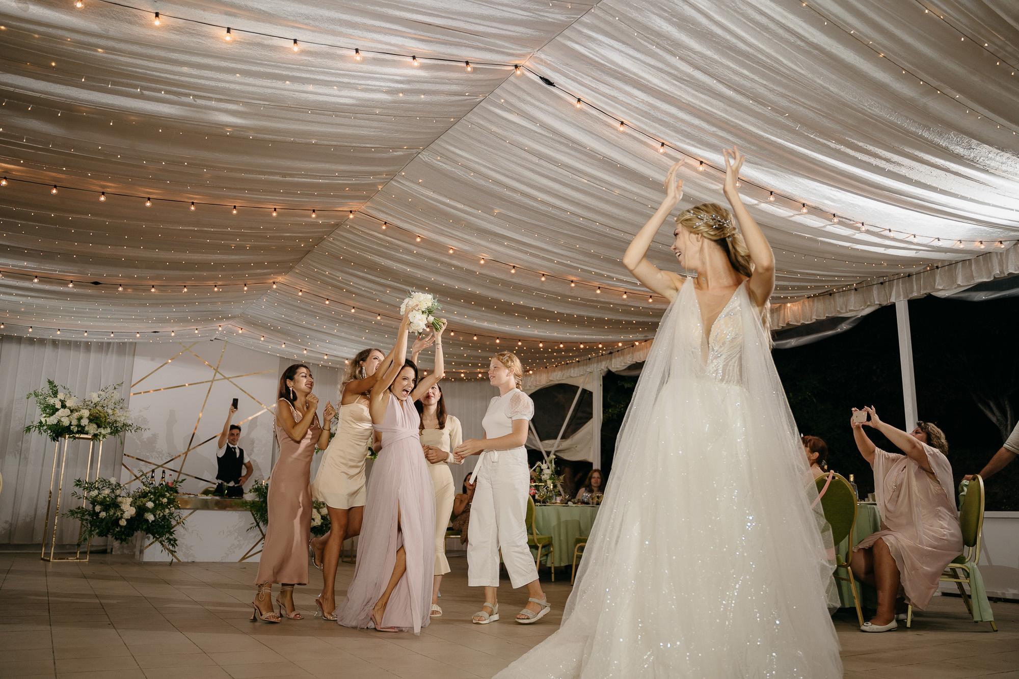 Свадьба в Крыму — Балаклава, Алимова Балка. Фотограф Алексей Попов. Свадебный и семейный фотограф Алексей Попов. Штутгарт, Германия