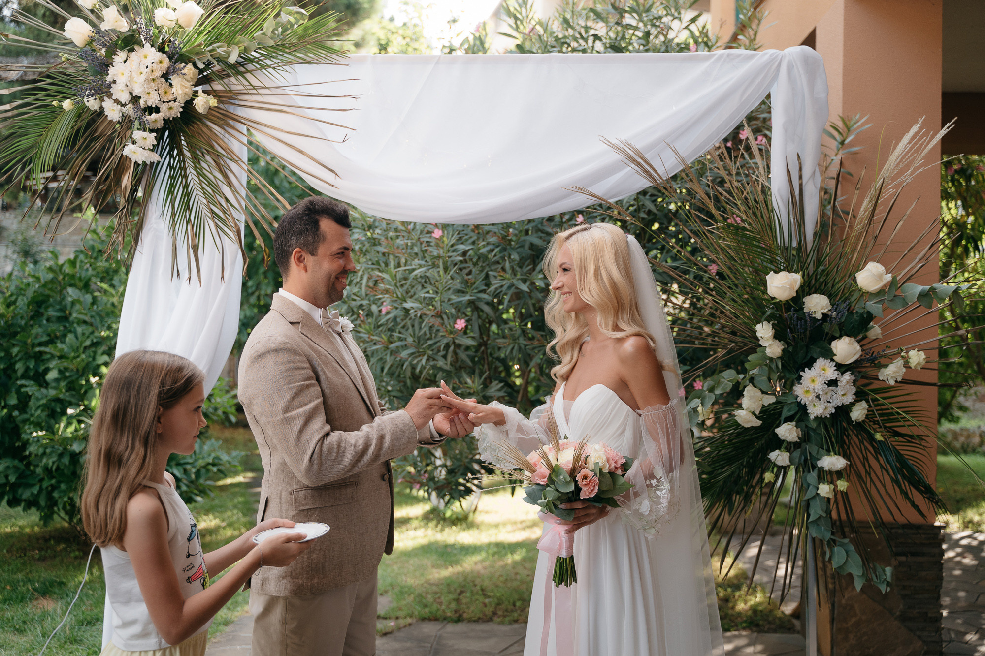 A Fire in the Pool. Hochzeitsfotograf, Familienfotograf Stuttgart, Deutschland. Alex Popov
