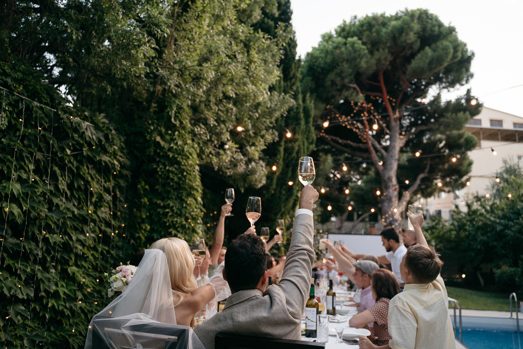 A Fire in the Pool. Hochzeitsfotograf, Familienfotograf Stuttgart, Deutschland. Alex Popov