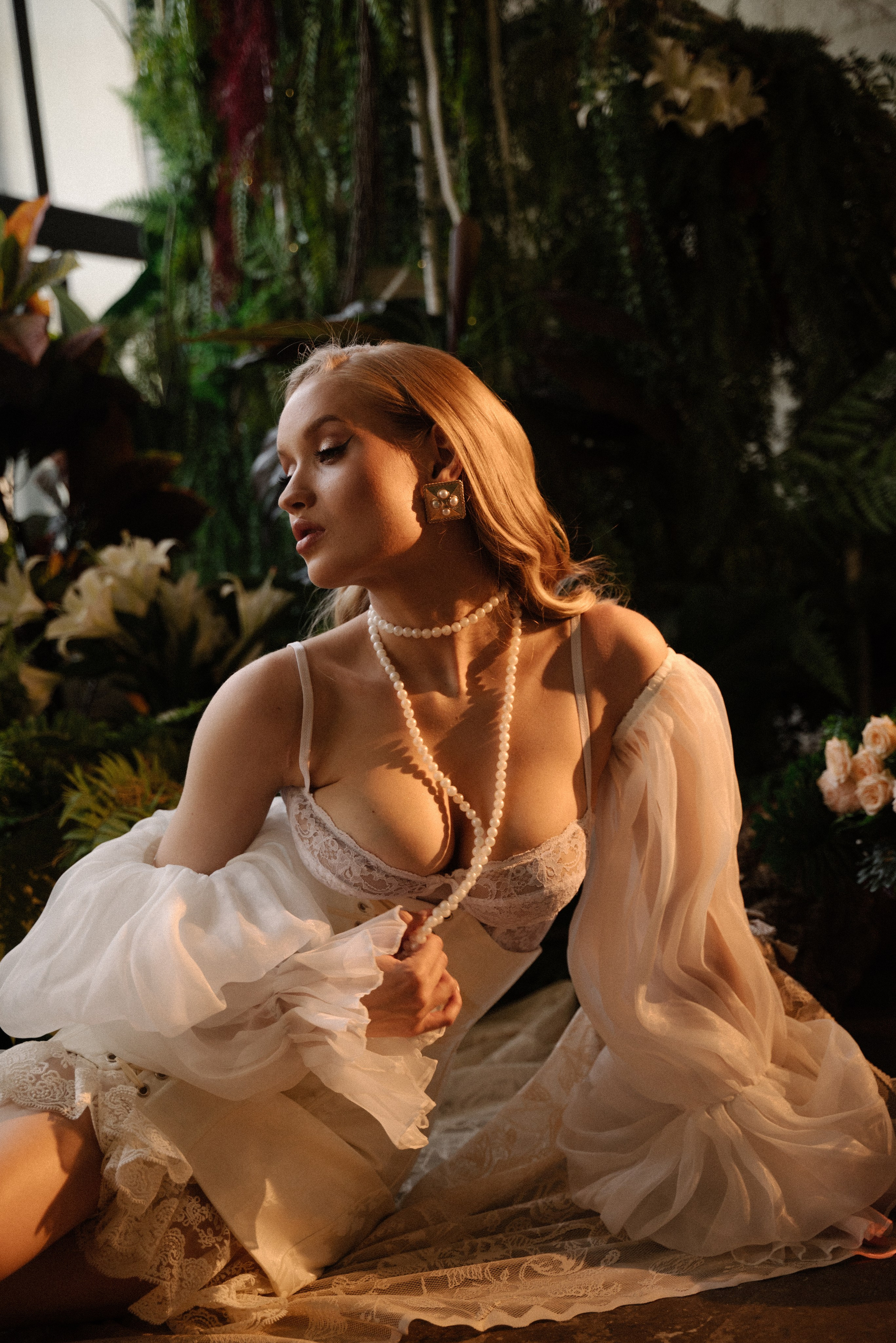 Невеста на пикнике в замке