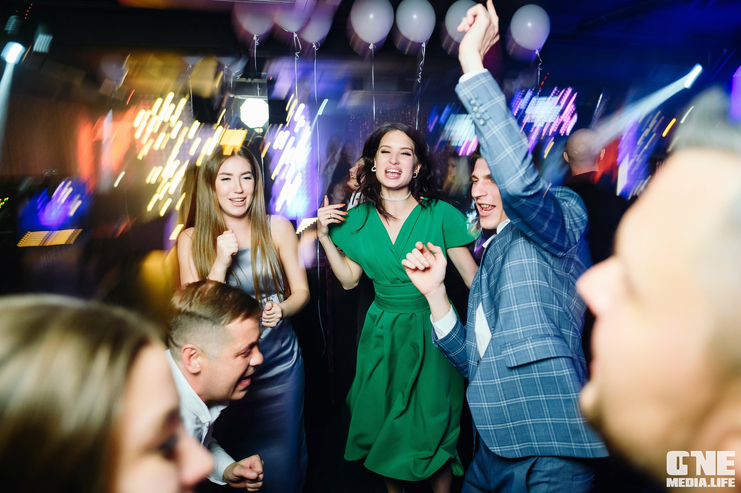 Фоторепортаж из караоке-клуба Эйфория. One Media Life: фоторепортажи, фотоотчеты с мероприятий и заведений