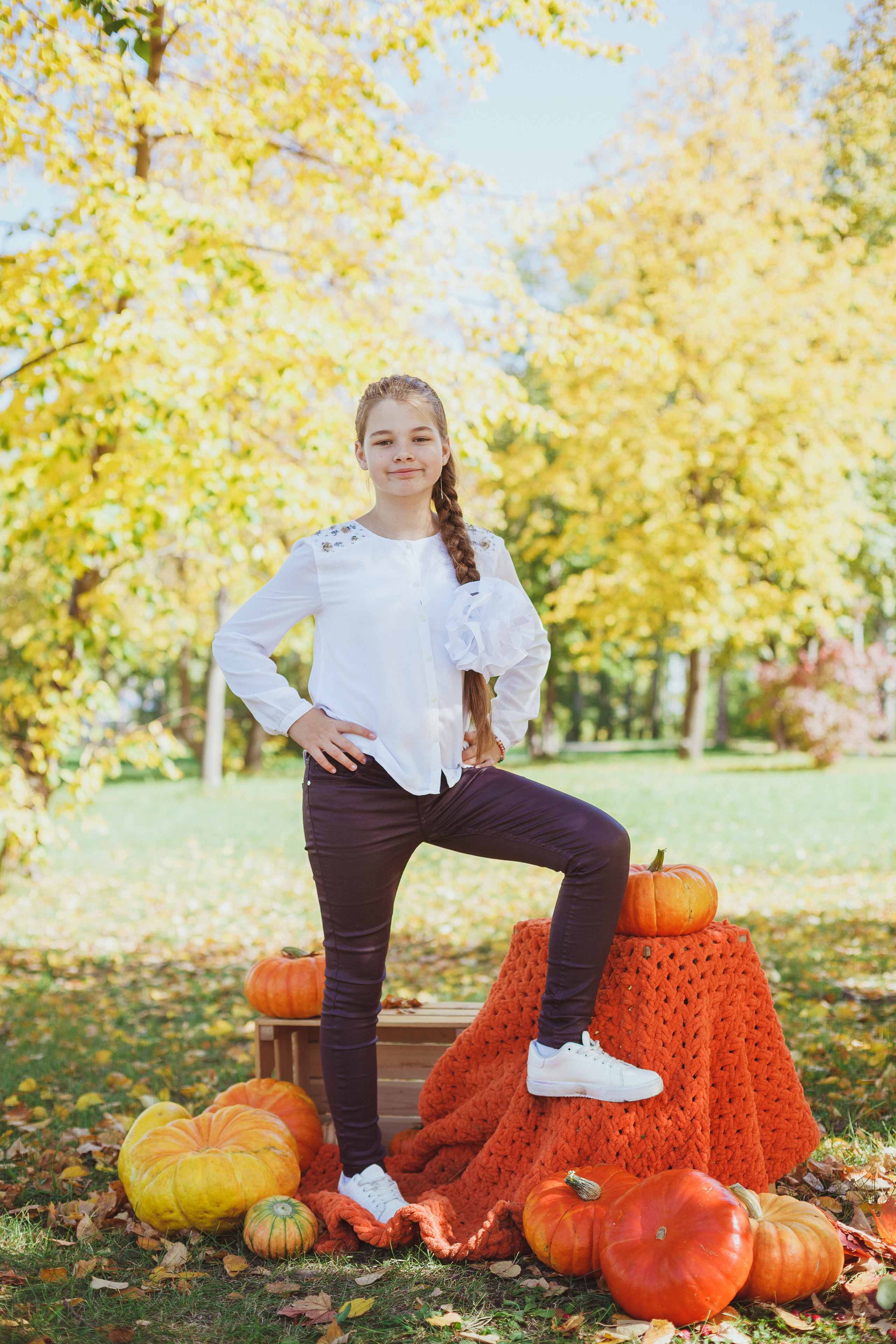 Школьная фотосессия на 31 августа. 1,2,3 сентября. Портреты детей 4-6 штук. Групповые общие 2-5 шт. Цена 450р. (1). Семейный и детский фотограф в Сухом Логу Ольга Кайгородова