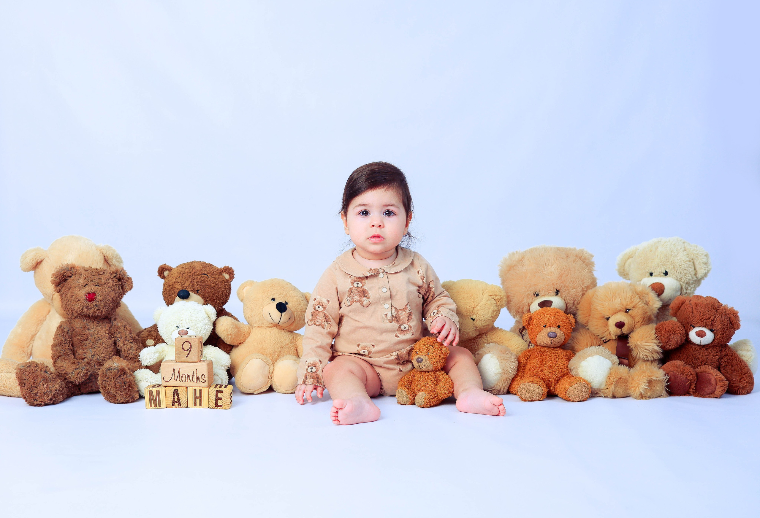 Малышки Антураж