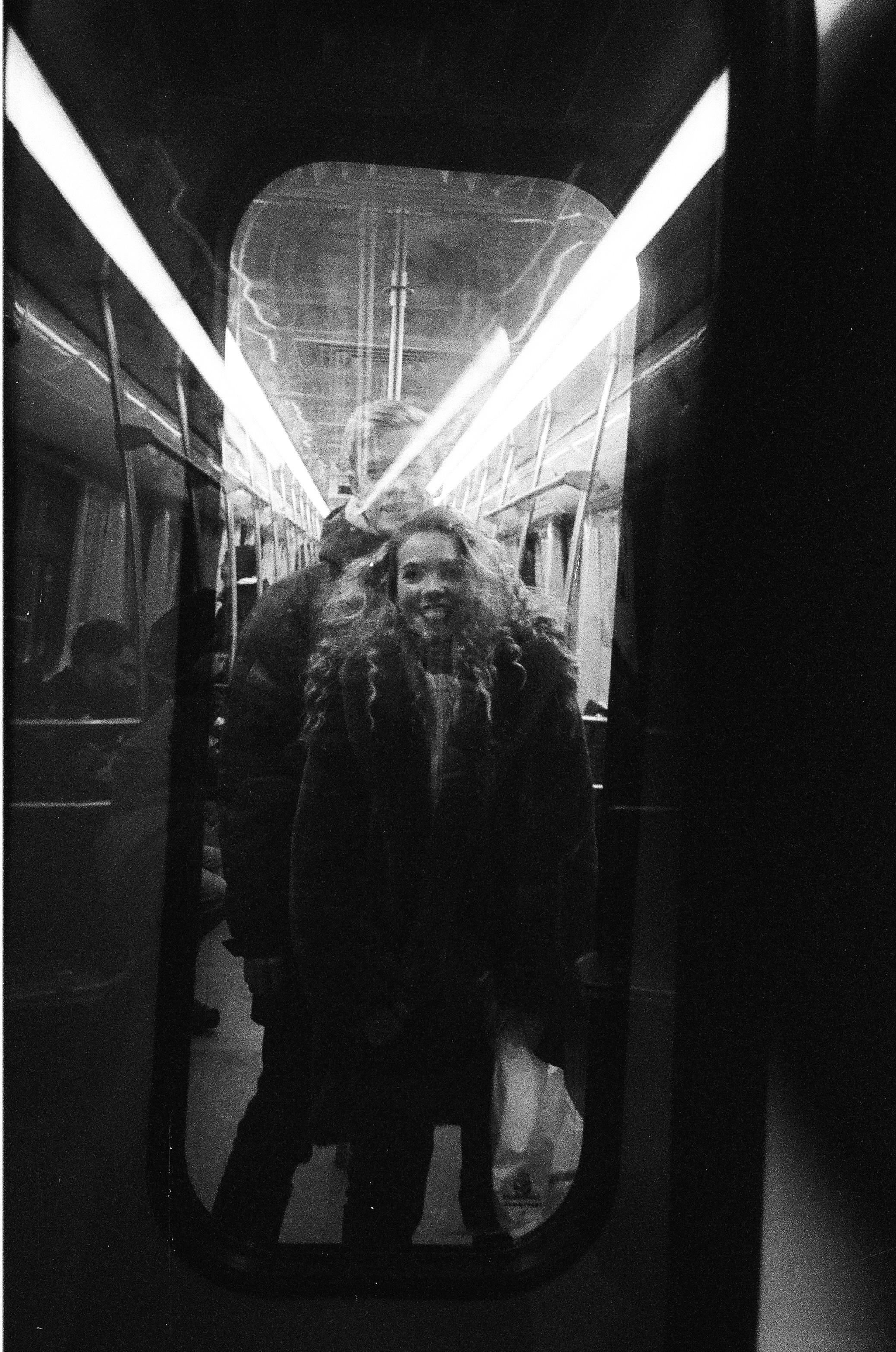 Фотографии на пленку в Санкт-Петербурге. Фотограф в Санкт-Петербурге DOLININ