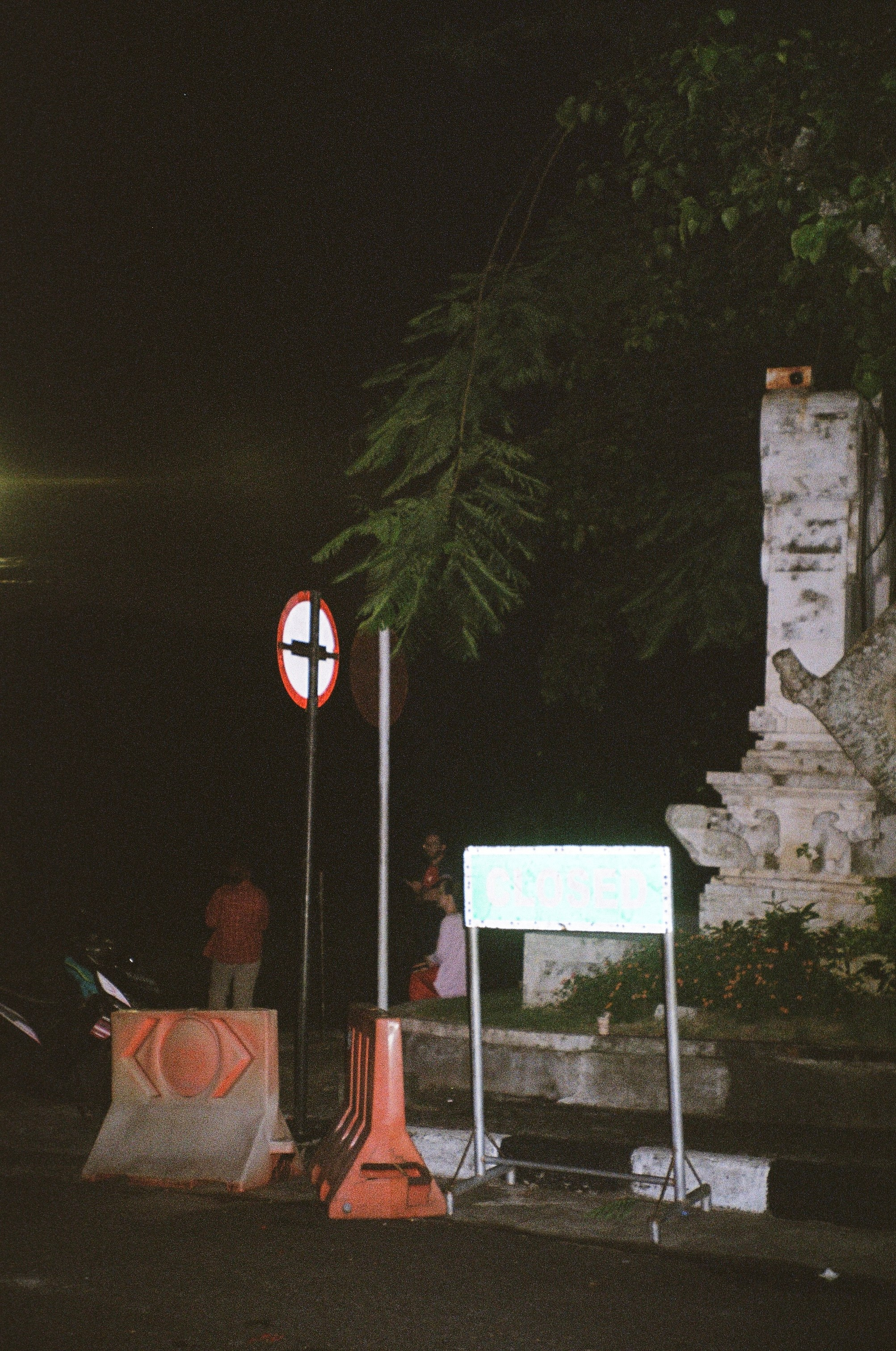 SOMEWHERE. Carolinetru