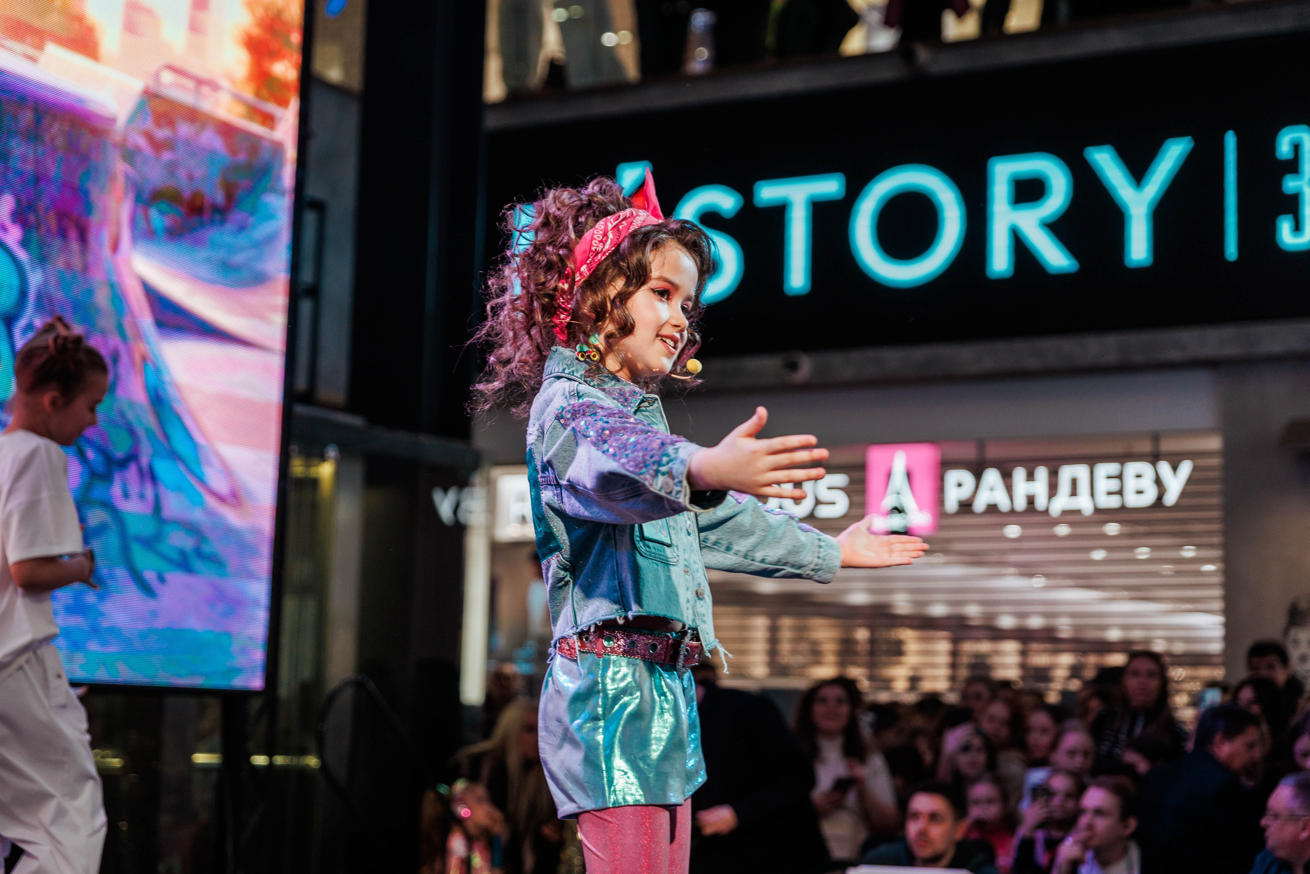 КОНЦЕРТ ДЕТСКИХ БЛОГЕРОВ. СтешОК, Макар Давыдов и другие ребята. Фотограф Нижний Новгород Игнатьева Виктория