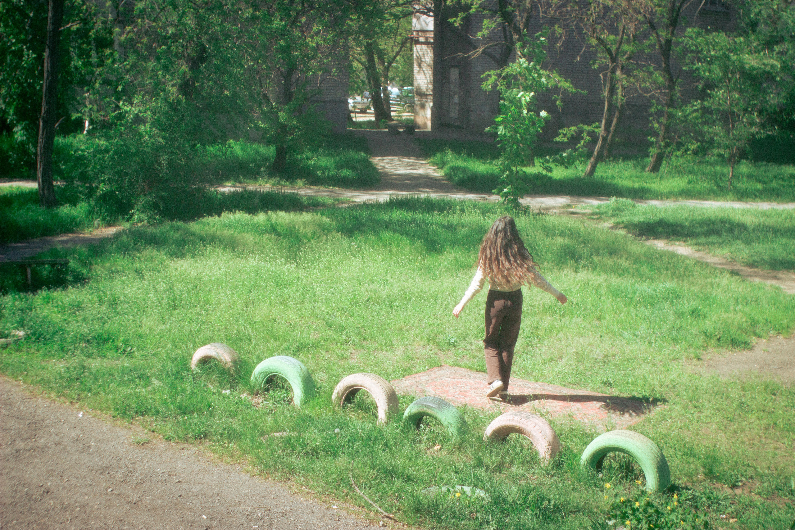 Земля смеётся цветами. • Фотограф Александра Светозар Алчевск •