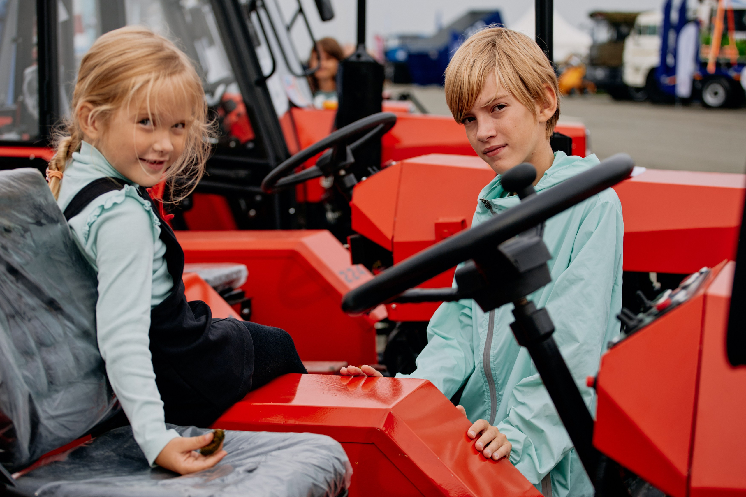 Форум СпецМашЭкспо. Выставка строительно-дорожной и специализированной техники. Фотограф из Челябинска Ника Варгот