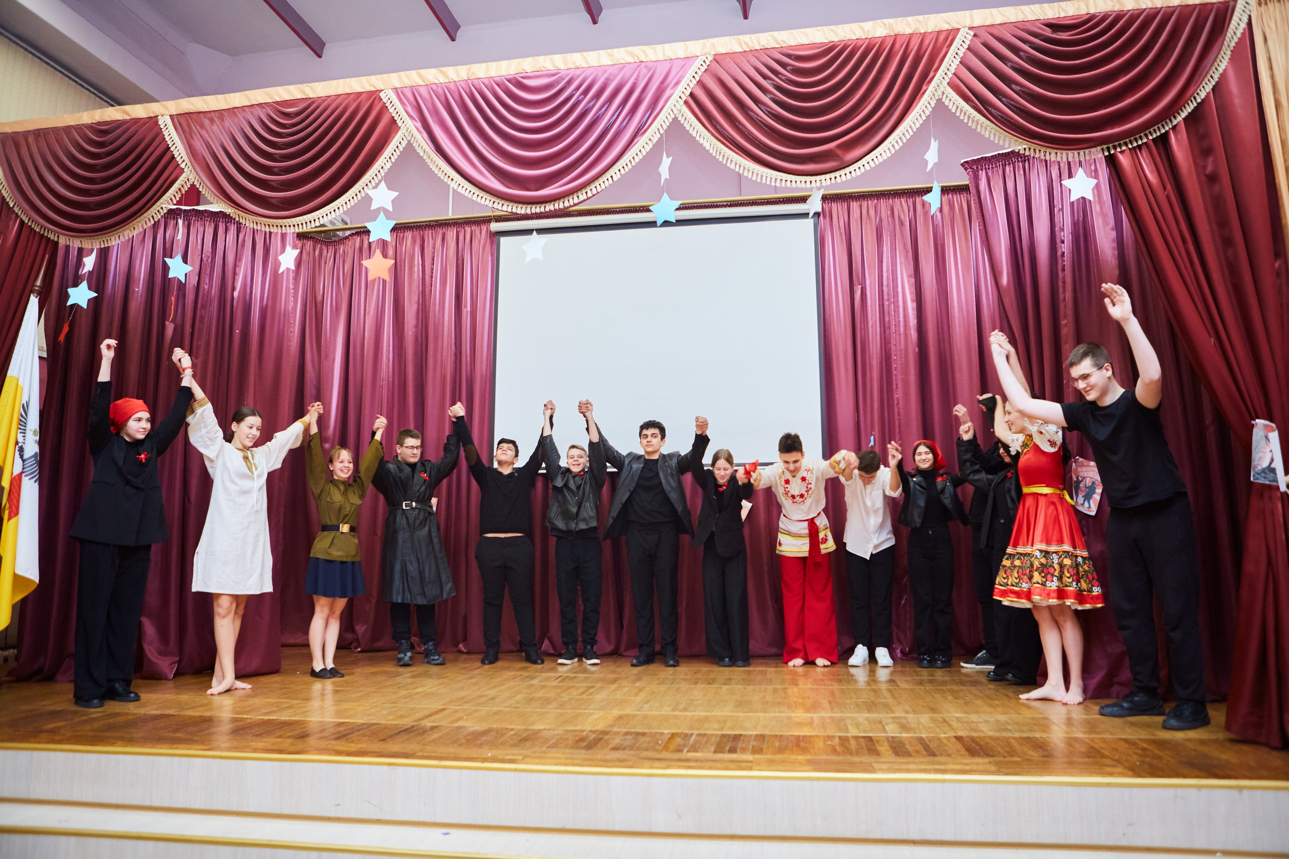 Спектакль в школе к 9 мая. Фотохудожник Наталия Кирсанова