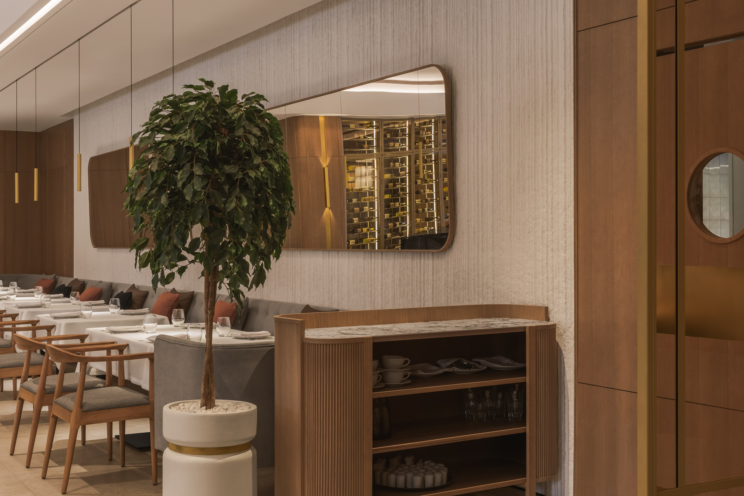 D.studio Irina Simonyan-Sokolova -Ресторан «Zhuldyz». Roman Yakunin — interior photographer in Almaty, Kazakhstan