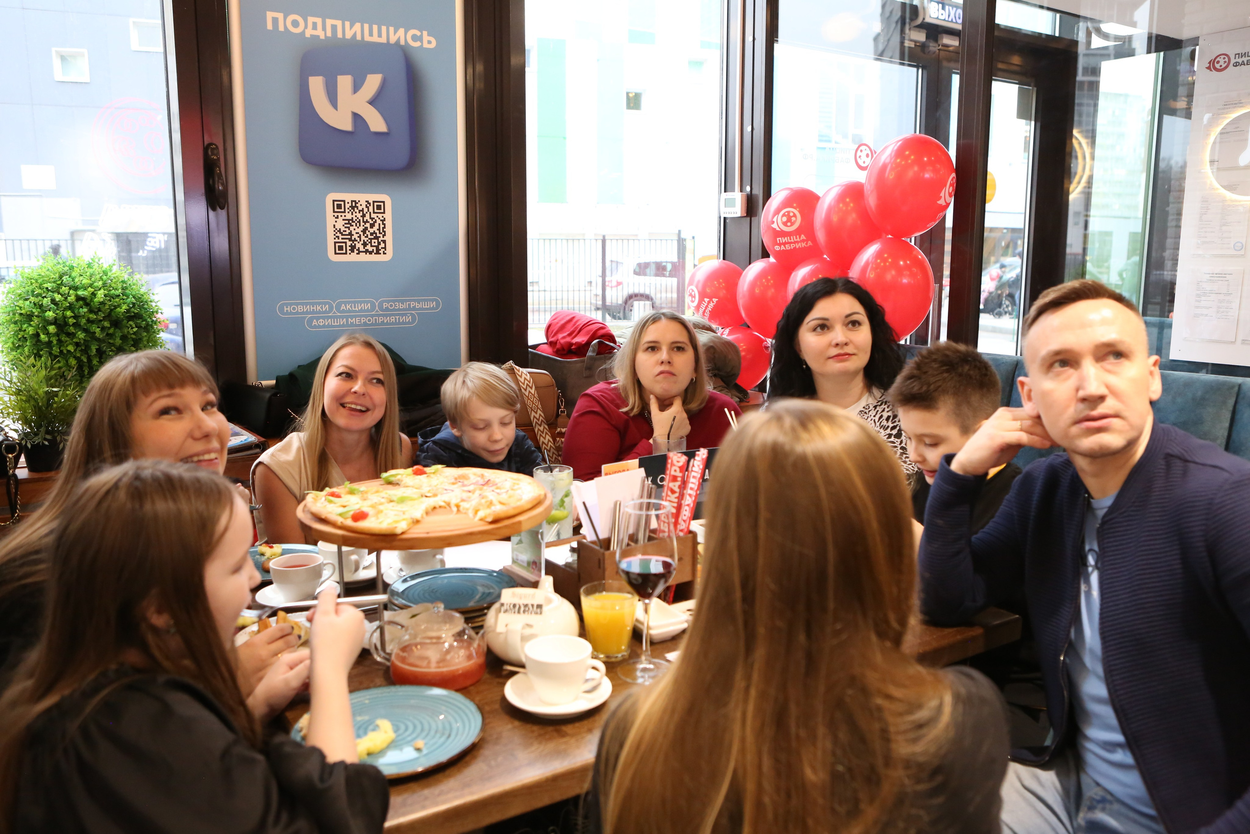 КВИЗ в Кудрово. Фотограф в Санкт-Петербурге. Индивидуальная съемка и фотопрогулки