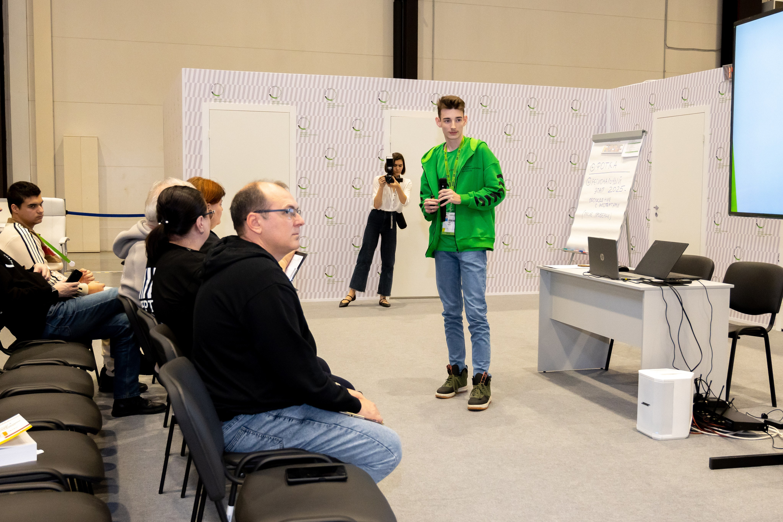 Чемпионат в Спб — ИТ-направление. Фотограф и видеограф в Москве Анна Матюхина