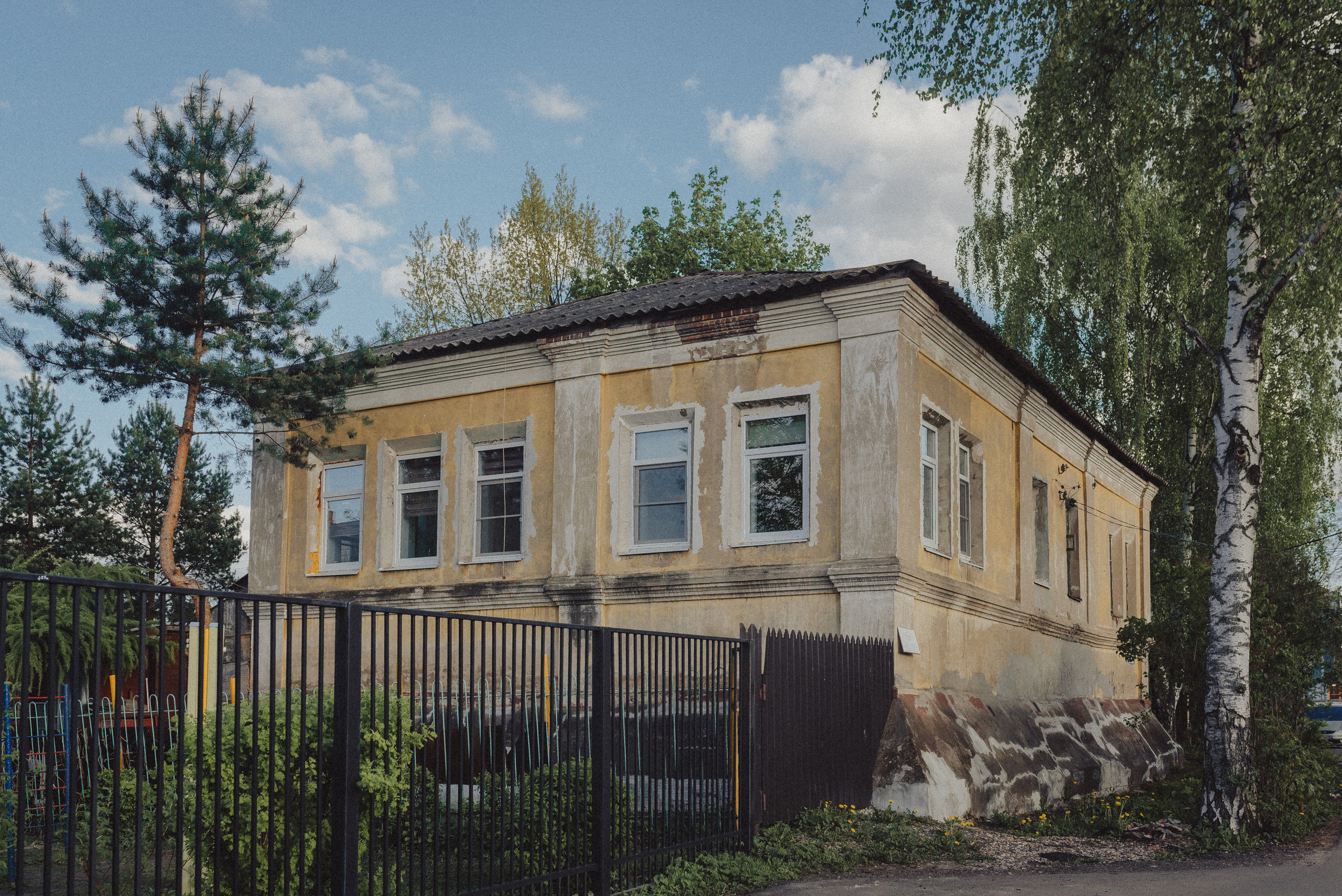 Проект #улицыгорода. Ярославль, ул. Зеленцовская. Документальный фотограф Илья Тихановский