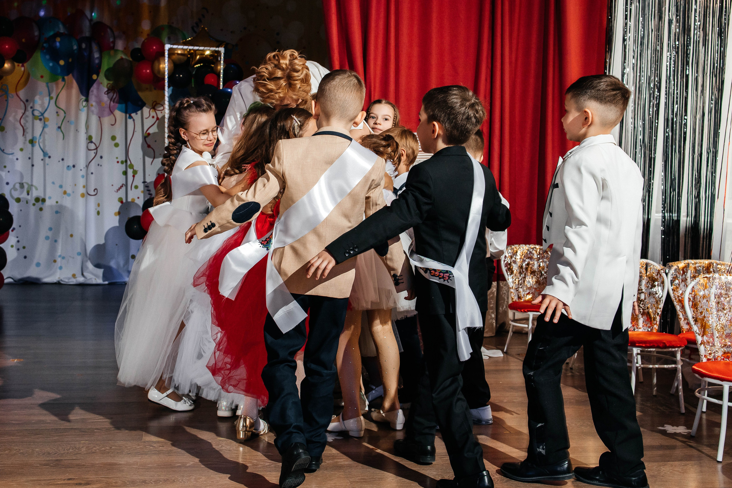 Выпускной в ЛИМПИК. Фотограф в Санкт-Петербурге Виктория Безверхая