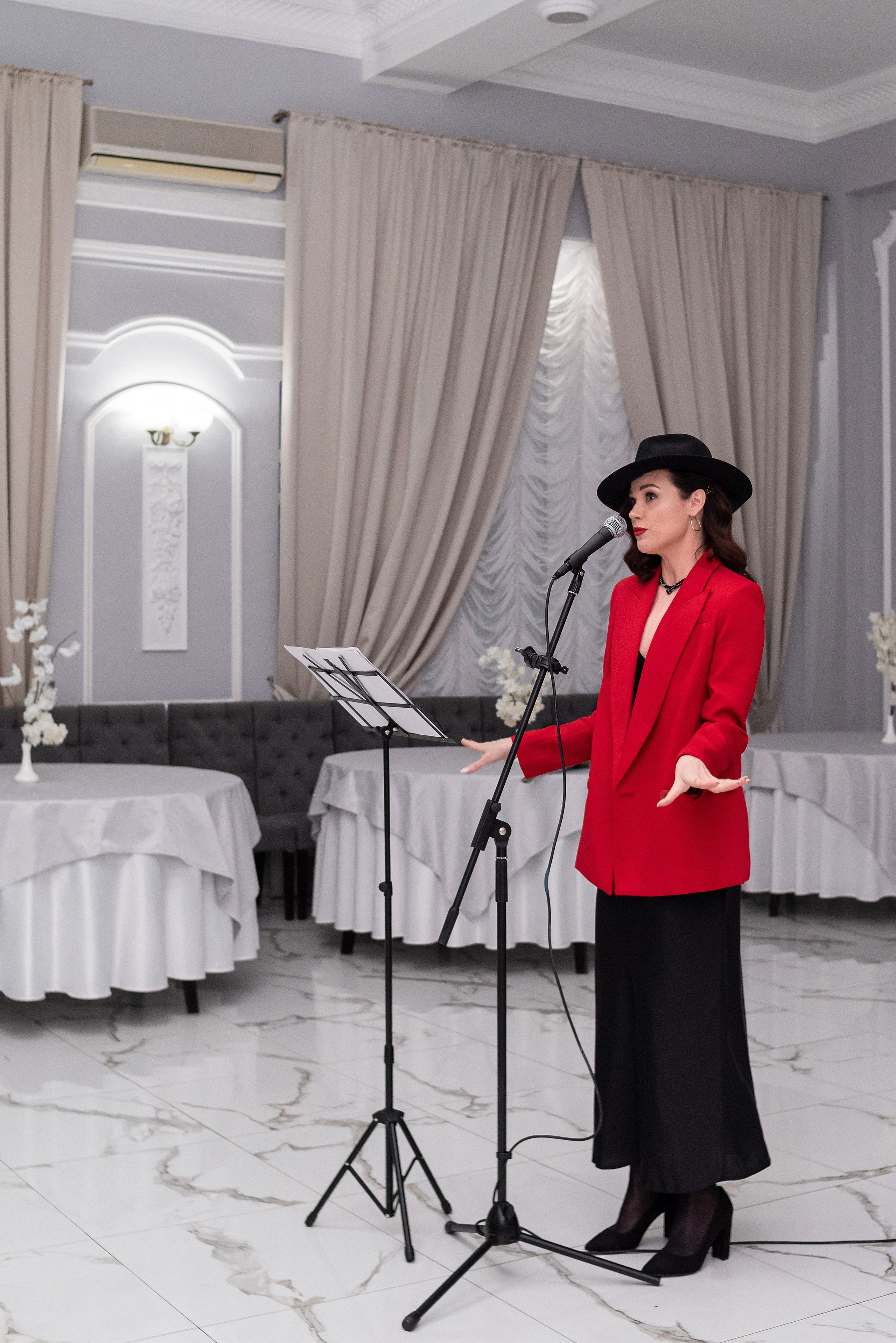 Поэтический вечер с Юлией Амшинской. Бжицких Виталий — фотограф г. Ульяновск