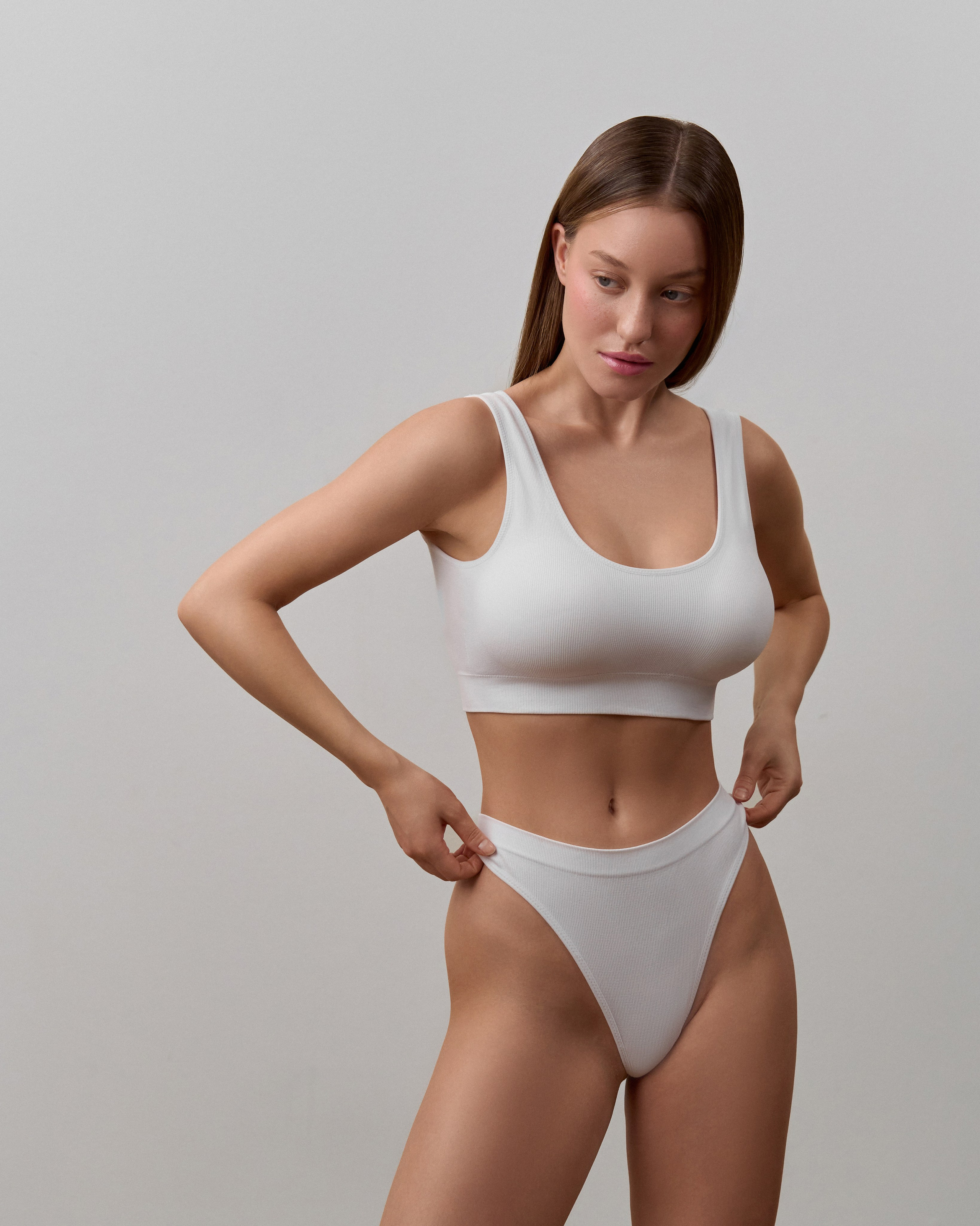 HOME MOOD. Creative Fashion Photographer & Art Director