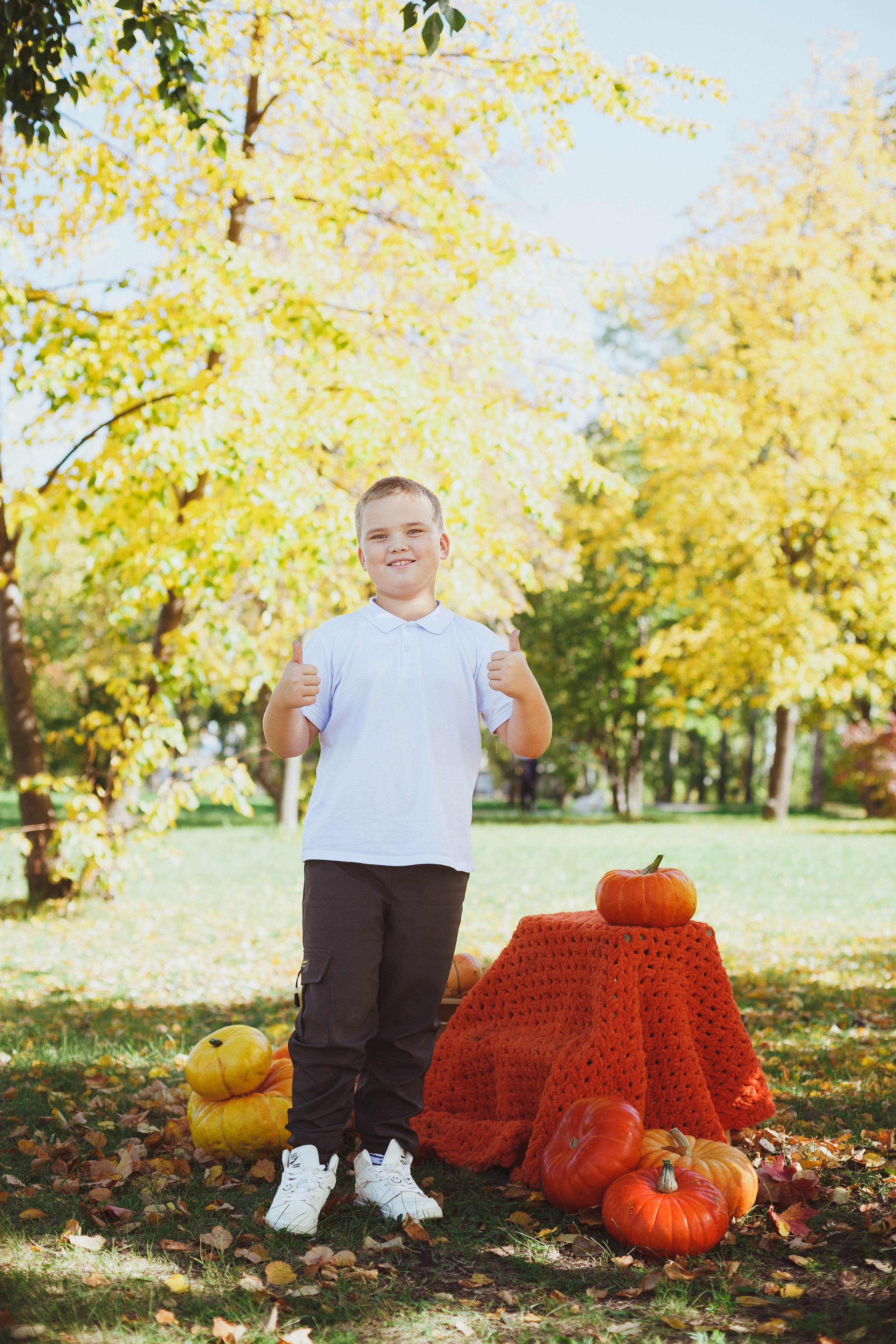 Школьная фотосессия на 31 августа. 1,2,3 сентября. Портреты детей 4-6 штук. Групповые общие 2-5 шт. Цена 450р. (1). Семейный и детский фотограф в Сухом Логу Ольга Кайгородова