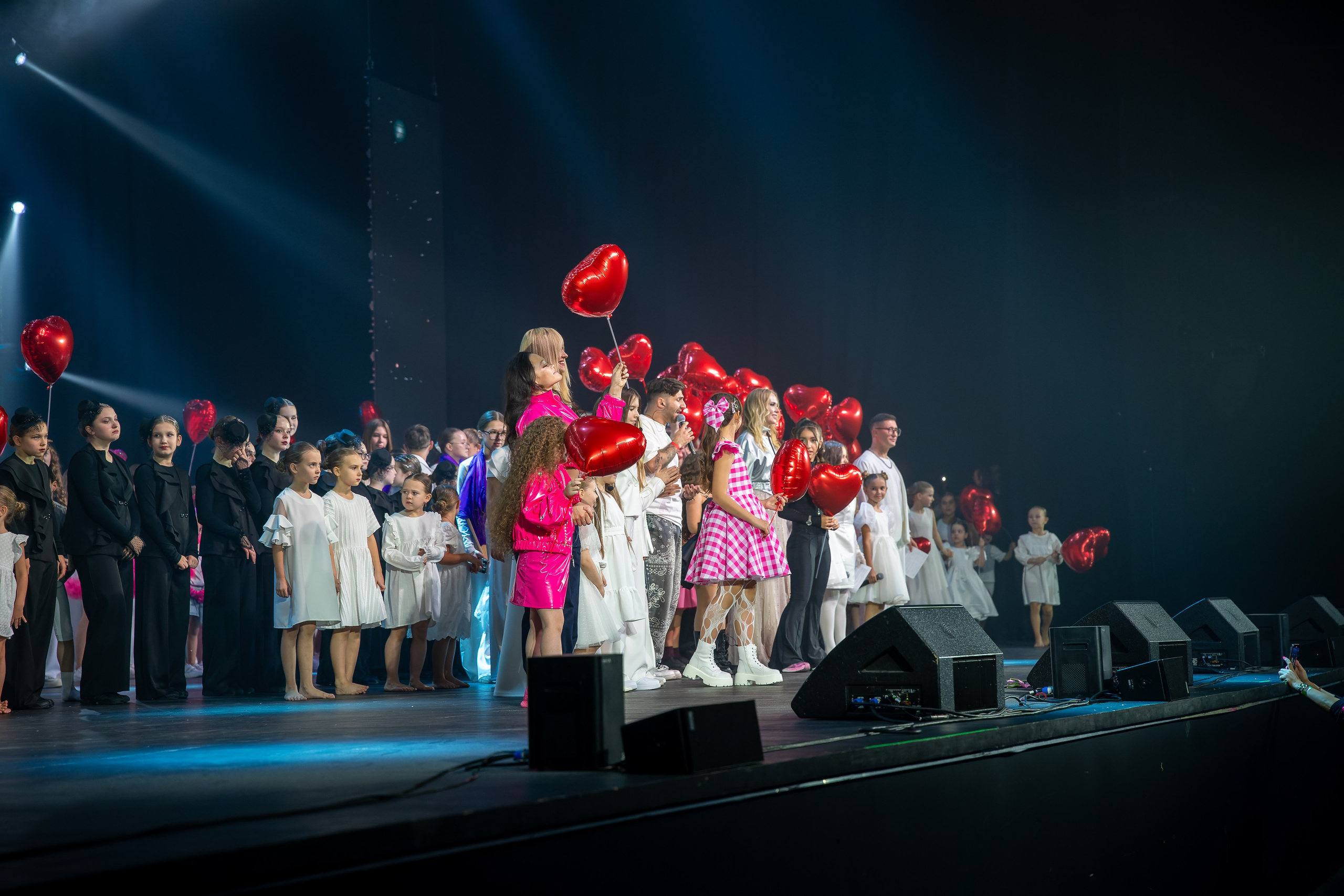 Фотосъёмка на гала-концерт, конкурсы, выступления, отчётные концерты и эвент-мероприятия. «Студия DRONAVT`s» — видеосъёмка и фотография г. Москва