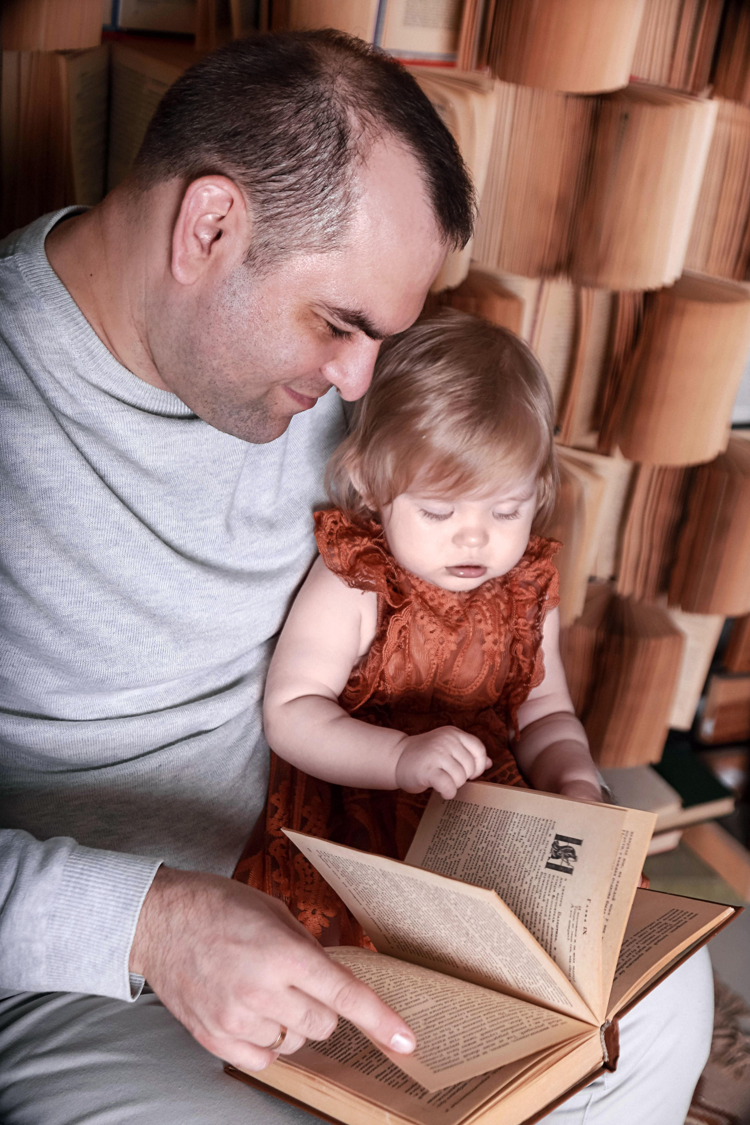 Семейные съемки. «ФотоЛерия» ФОТОГРАФ ВЫПУСКНЫЕ АЛЬБОМЫ