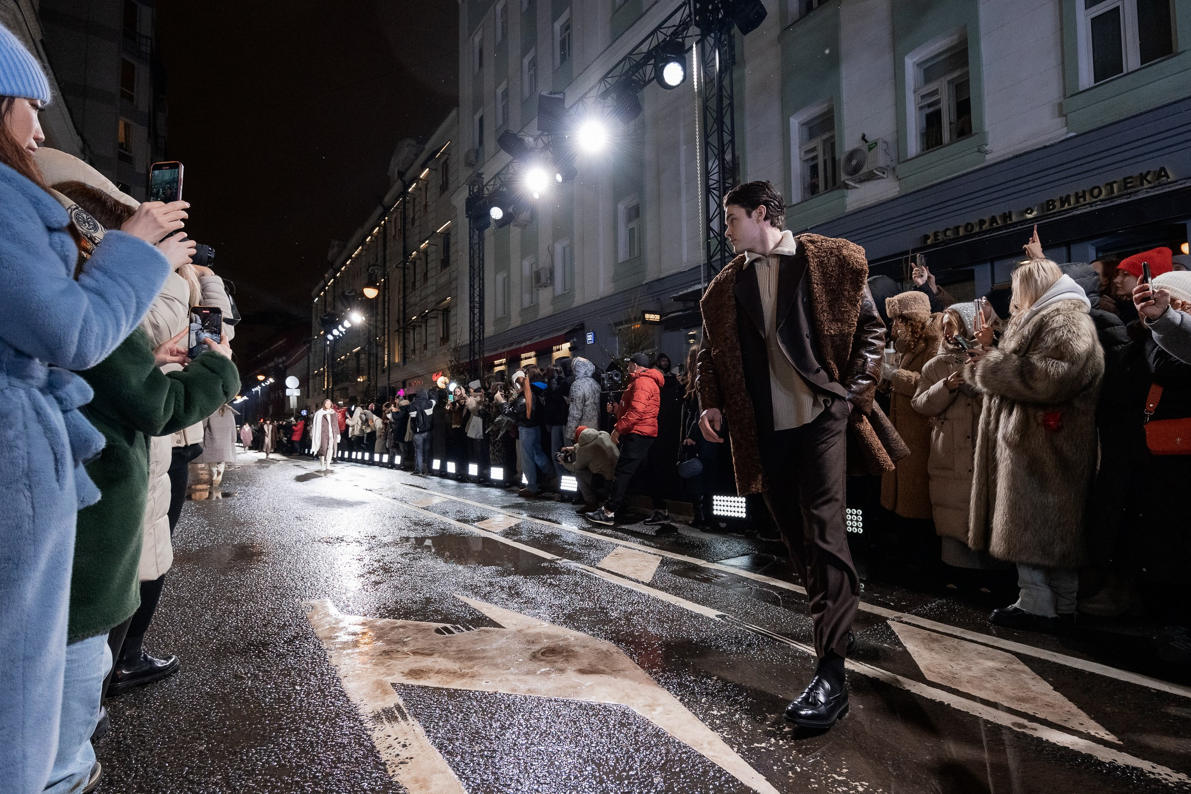Московская ночь моды. Фотограф Арсений Гуров