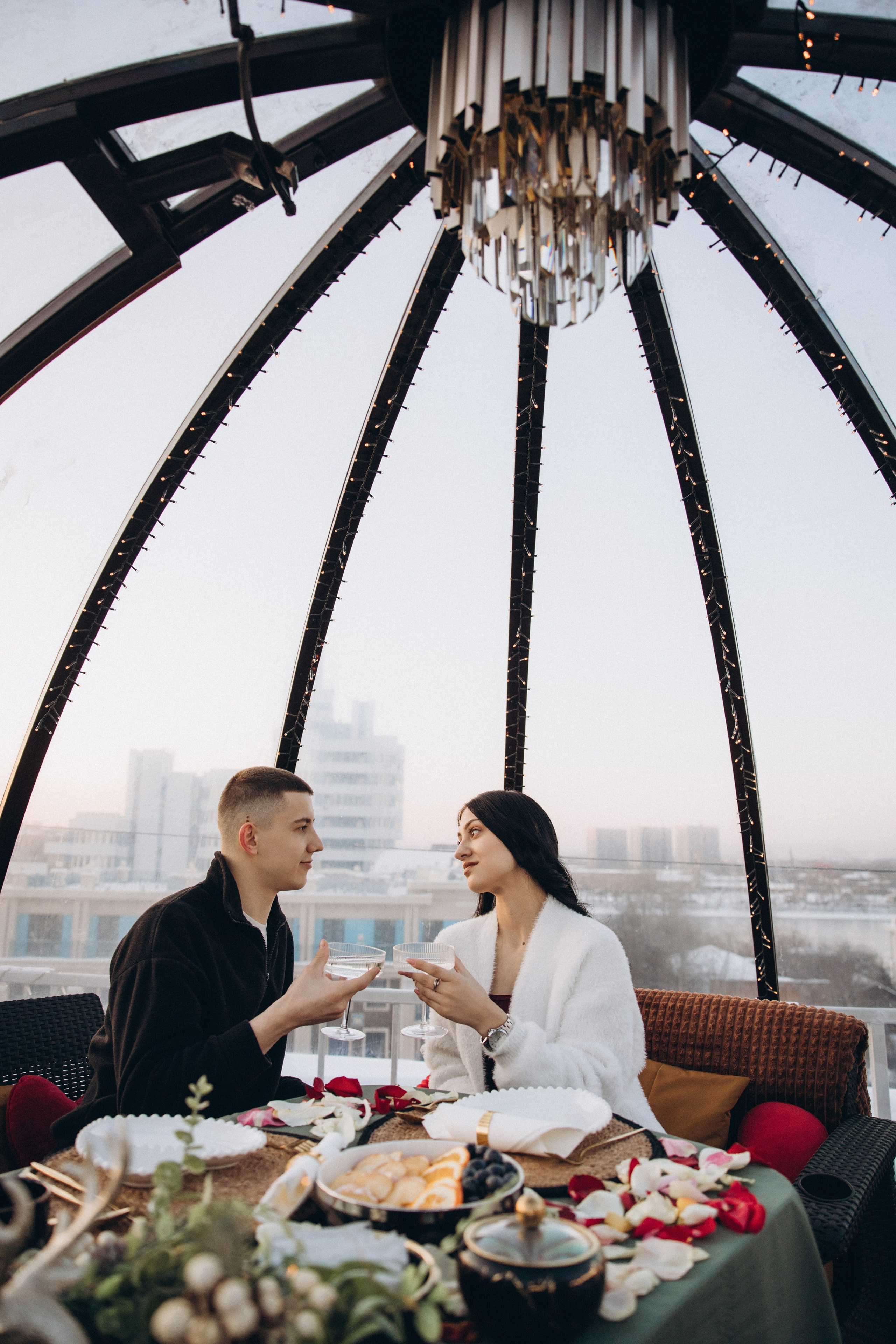 Свидание на крыше. Свадебный, семейный фотограф в Иркутске Светлана Макаричева