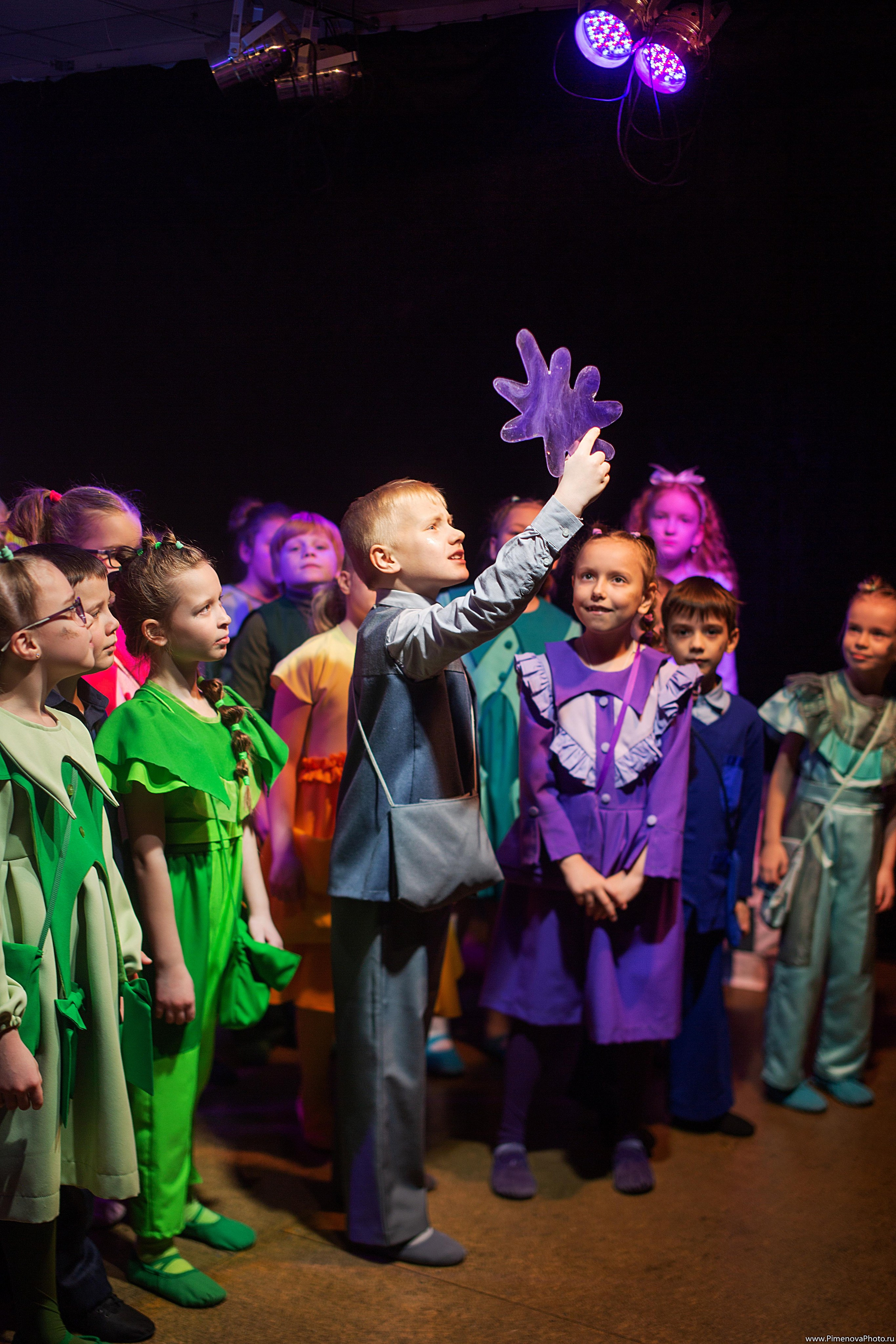 Карандаши «Театрум» ДТЦ, февраль. Семейный и детский фотограф в Петрозаводске