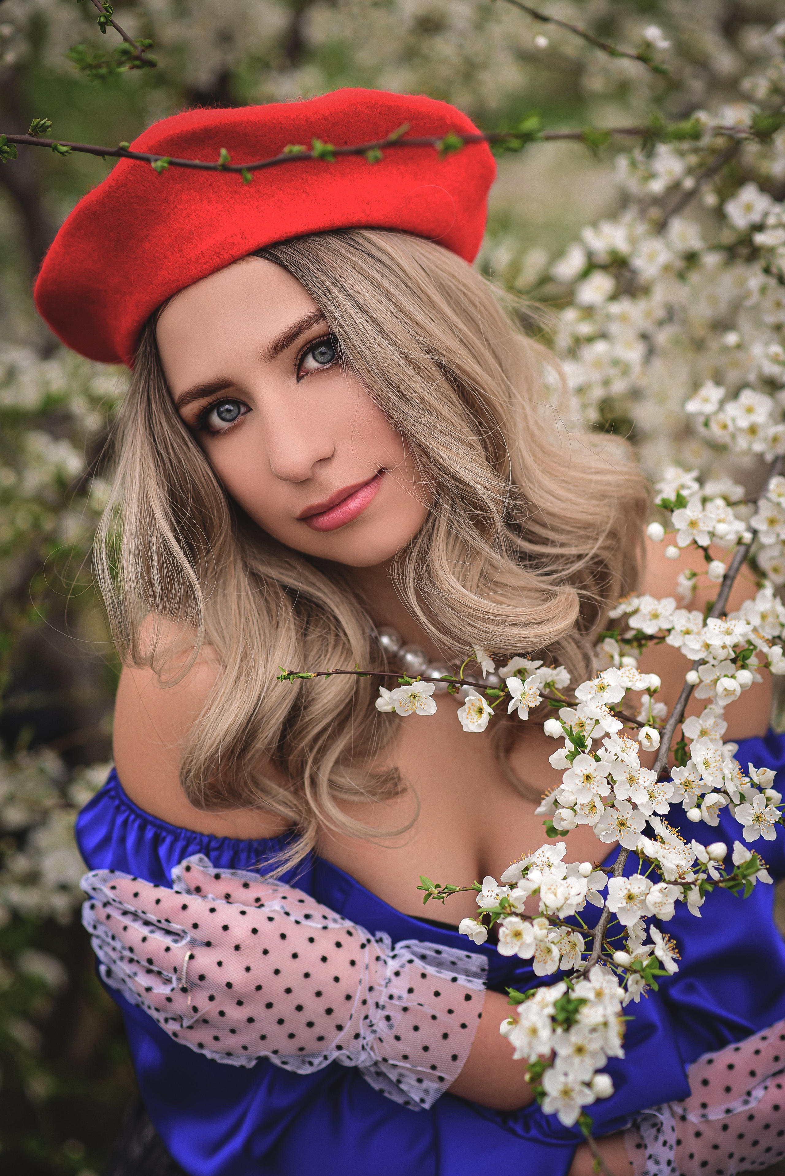 Весна. Съемка в цветении. Семейный и свадебный фотограф в Донецке Донская Анастасия