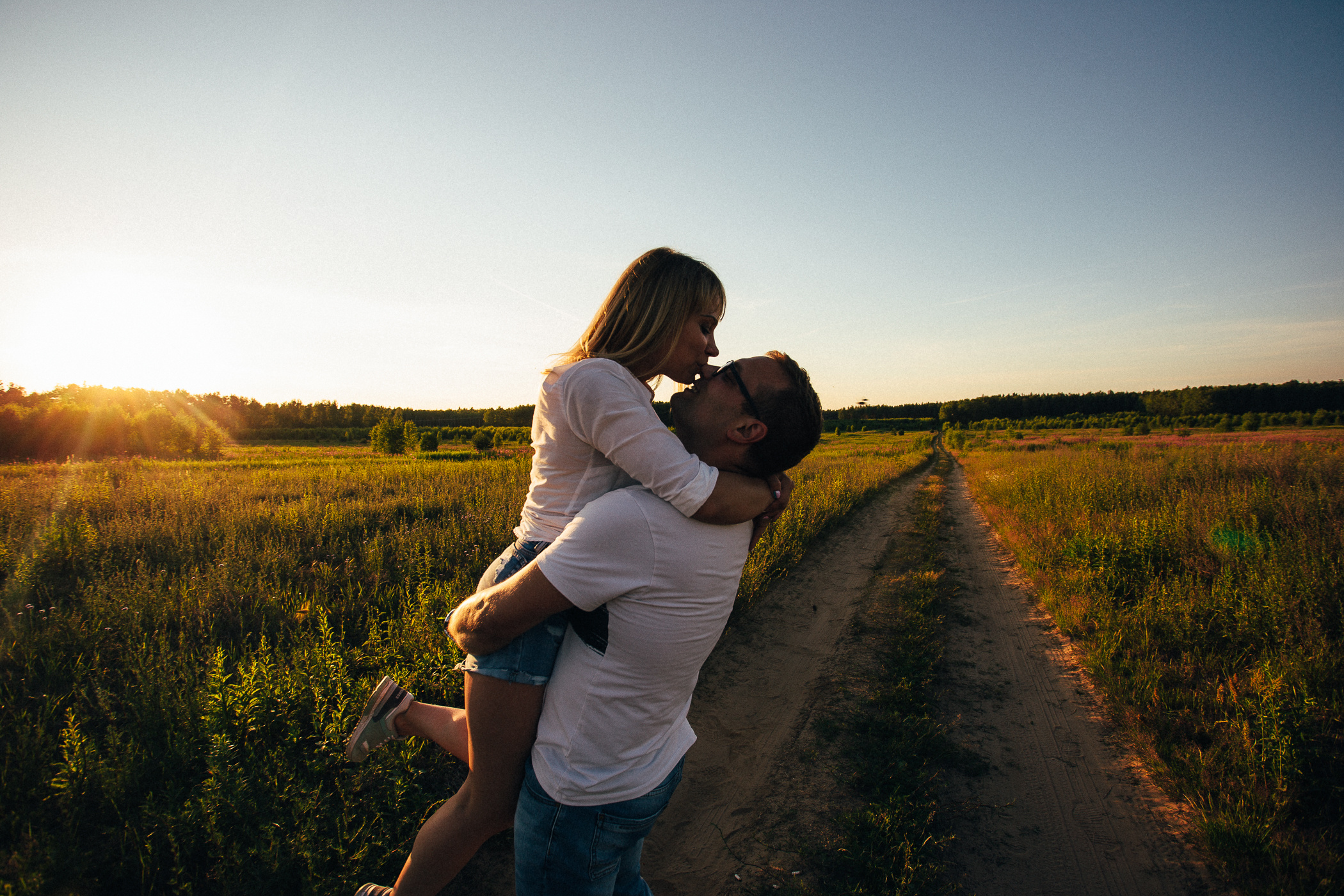 Фотосессия пары, лав стори, предсвадебная съемка. Свадебный и семейный фотограф в Твери, Москве, Санкт-Петербурге