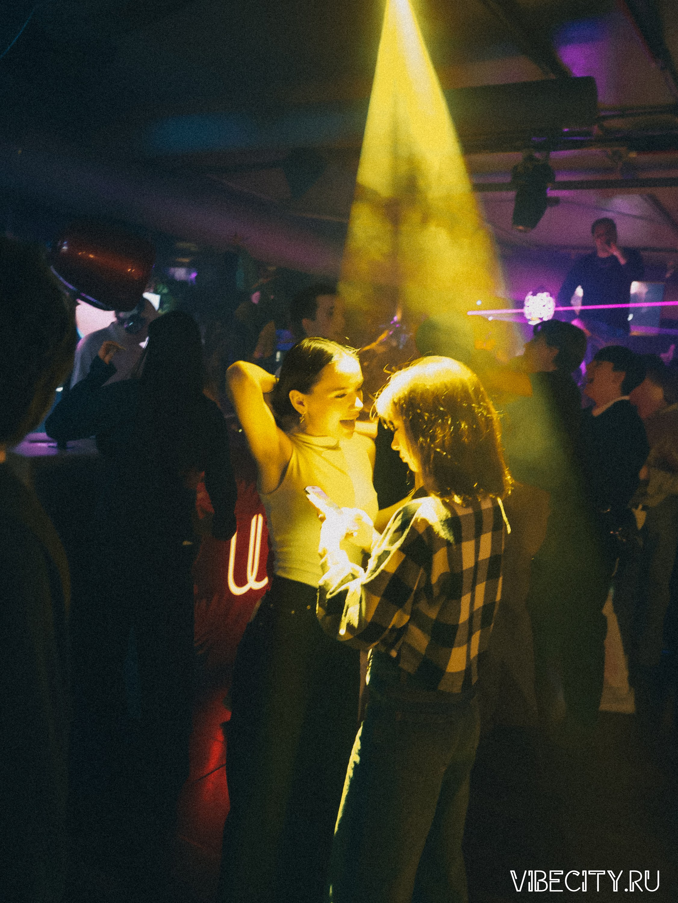 DOUBLE U. VIBECITY.RU Вайб Сити Ру Фоторепортажи Фотоотчеты Калининград