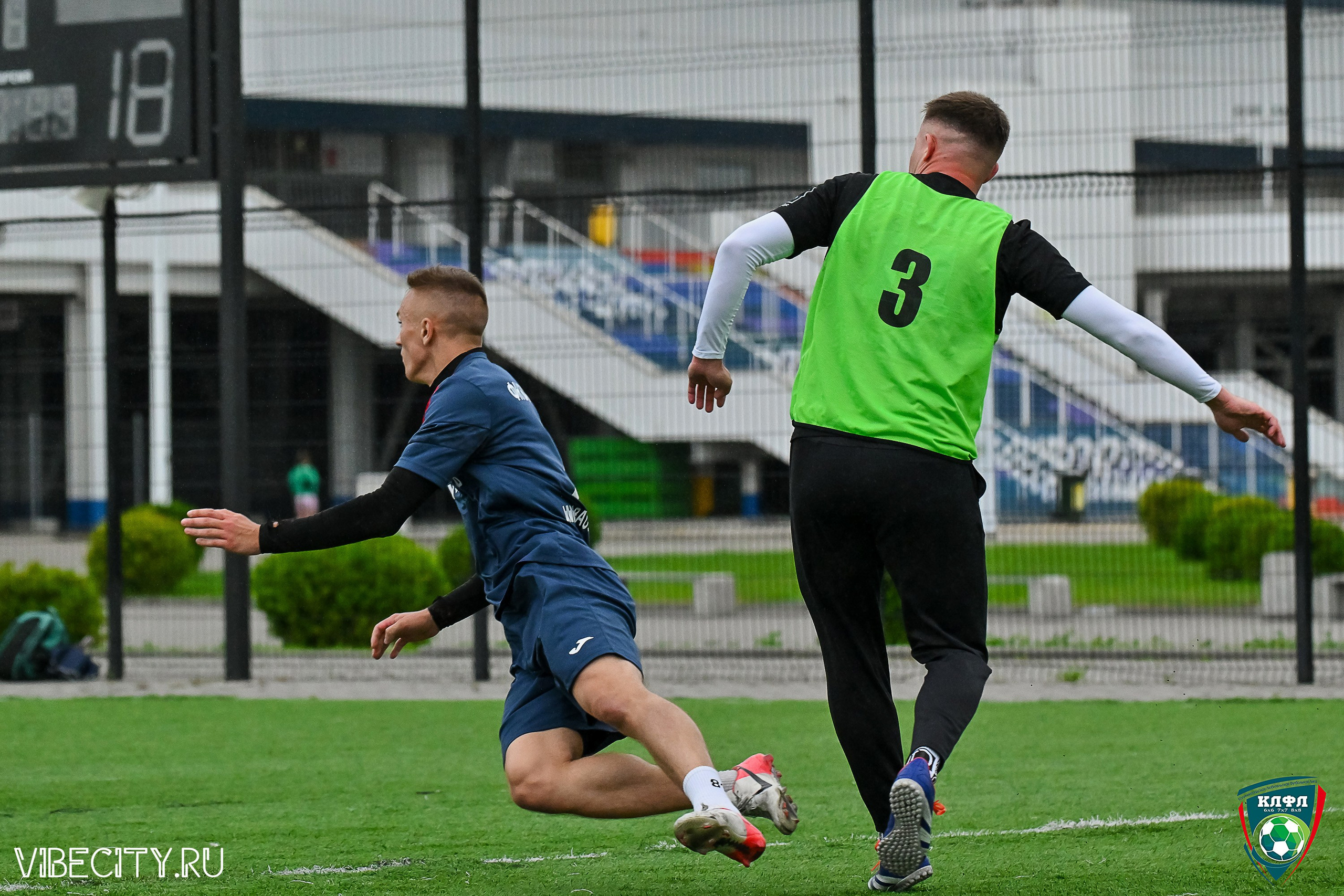 ФИНАЛЬНЫЕ МАТЧИ ПЛЕЙ-ОФФ XXl ЛЕТНЕГО КУБКА КАЛИНИНГРАДСКОЙ ЛФЛ. VIBECITY.RU Вайб Сити Ру Фоторепортажи Фотоотчеты Калининград