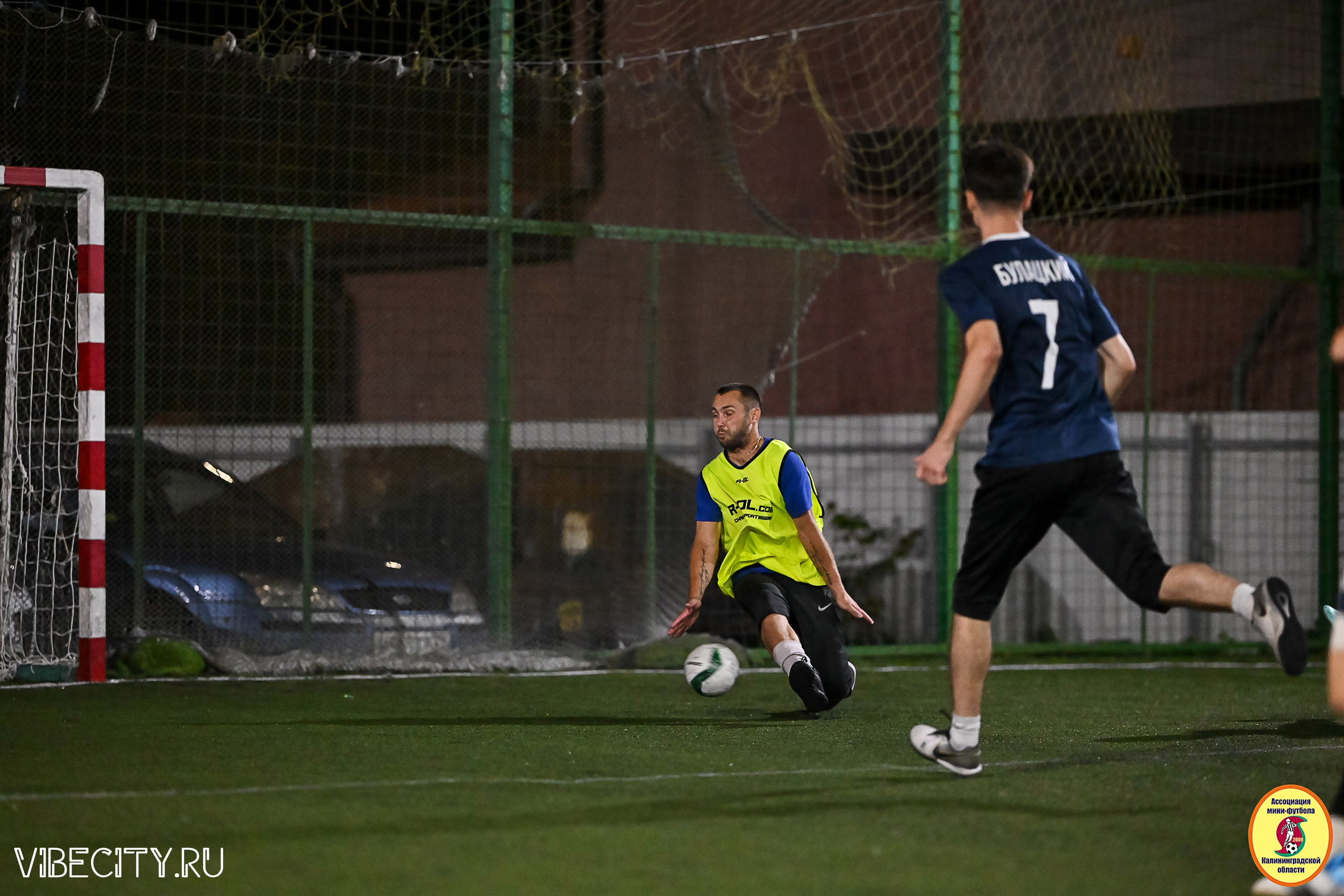 ФИНАЛЬНЫЕ ИГРЫ КУБКА МИНИ-ФУТБОЛЬНОЙ ЛИГИ И КУБКА КОРПОРАТИВНОЙ МФЛ 2025. VIBECITY.RU Вайб Сити Ру Фоторепортажи Фотоотчеты Калининград