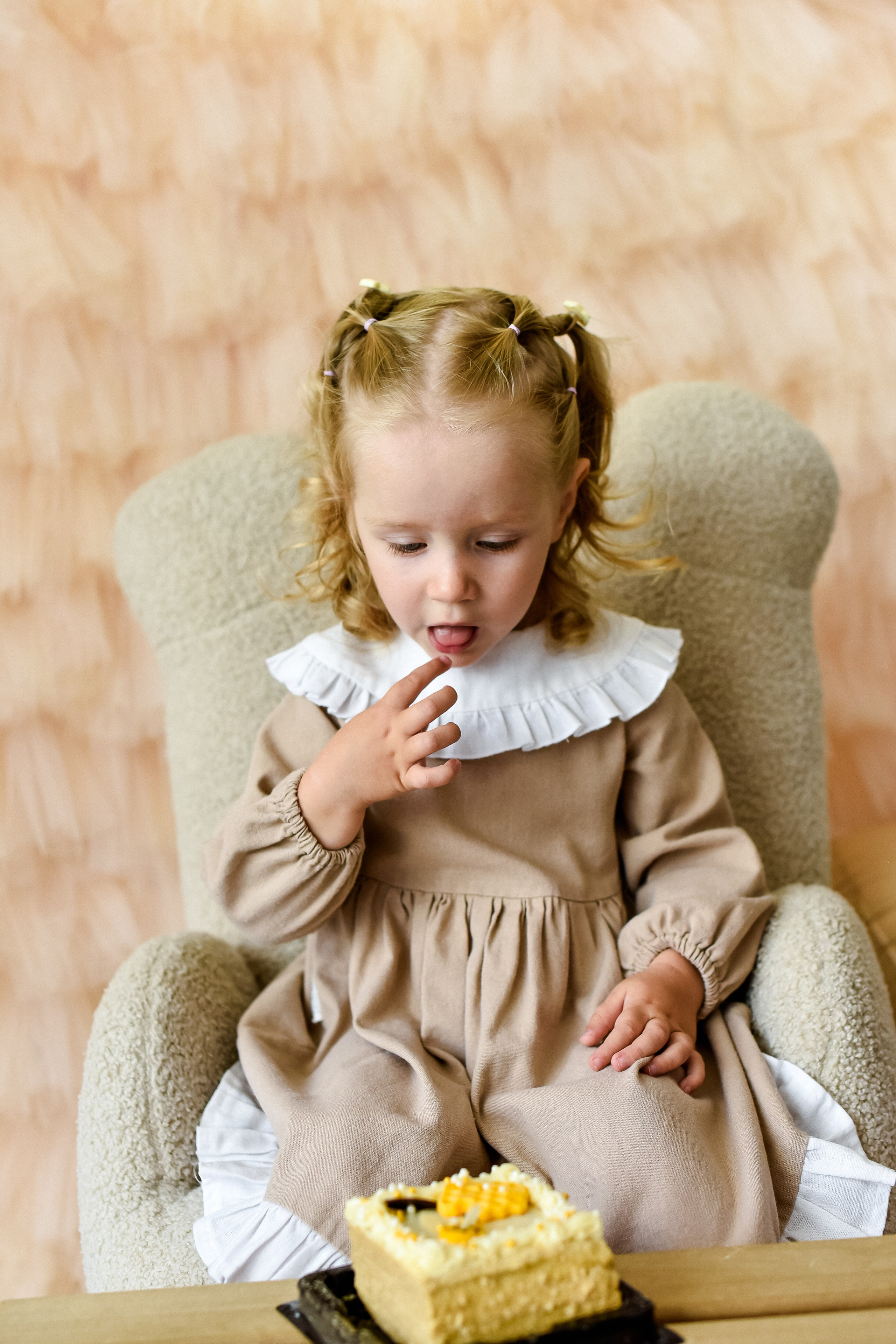 Анечке 2 годика