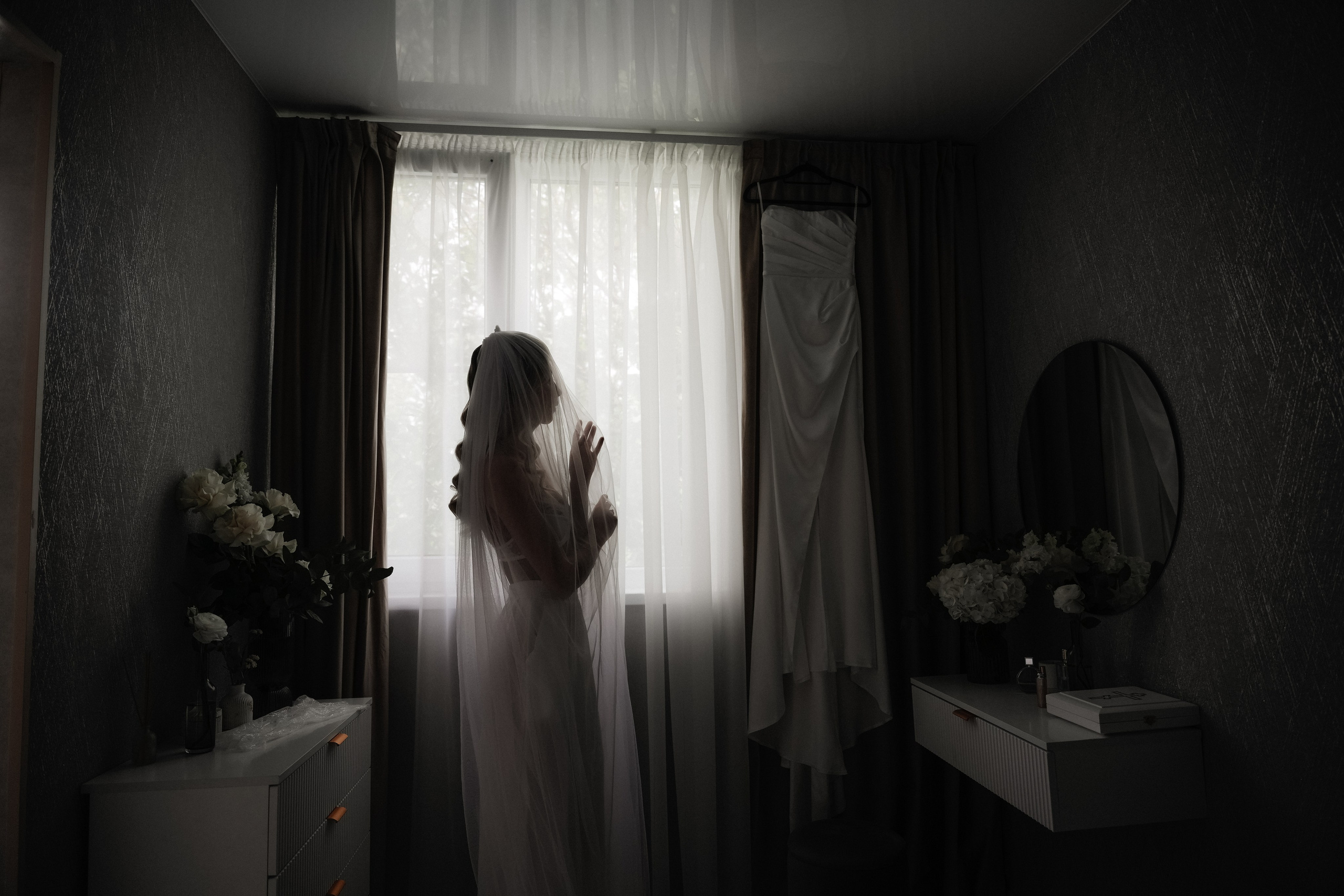 Astoria. VISUAL ARTIST · KRONGAUZ ANASTASIA