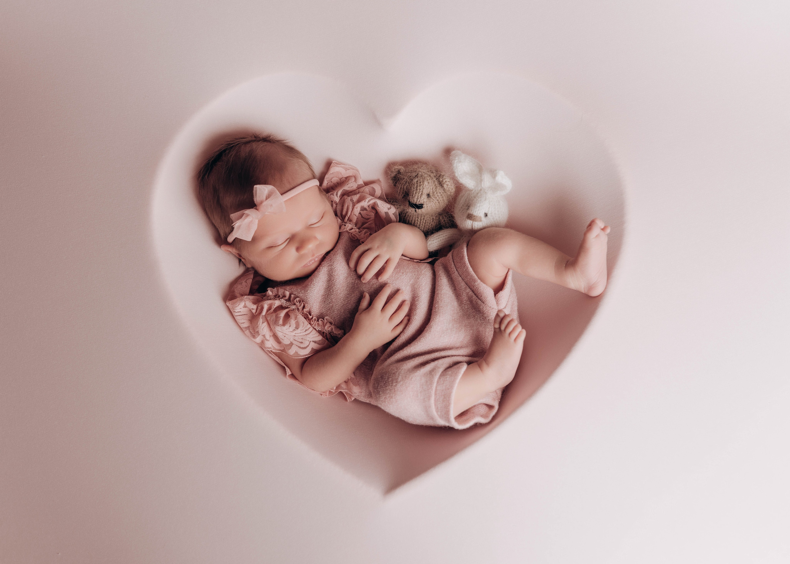 НОВОРОЖДЕННЫЕ МАЛЫШИ. Фотосессия новорожденных в Москве и Московской области