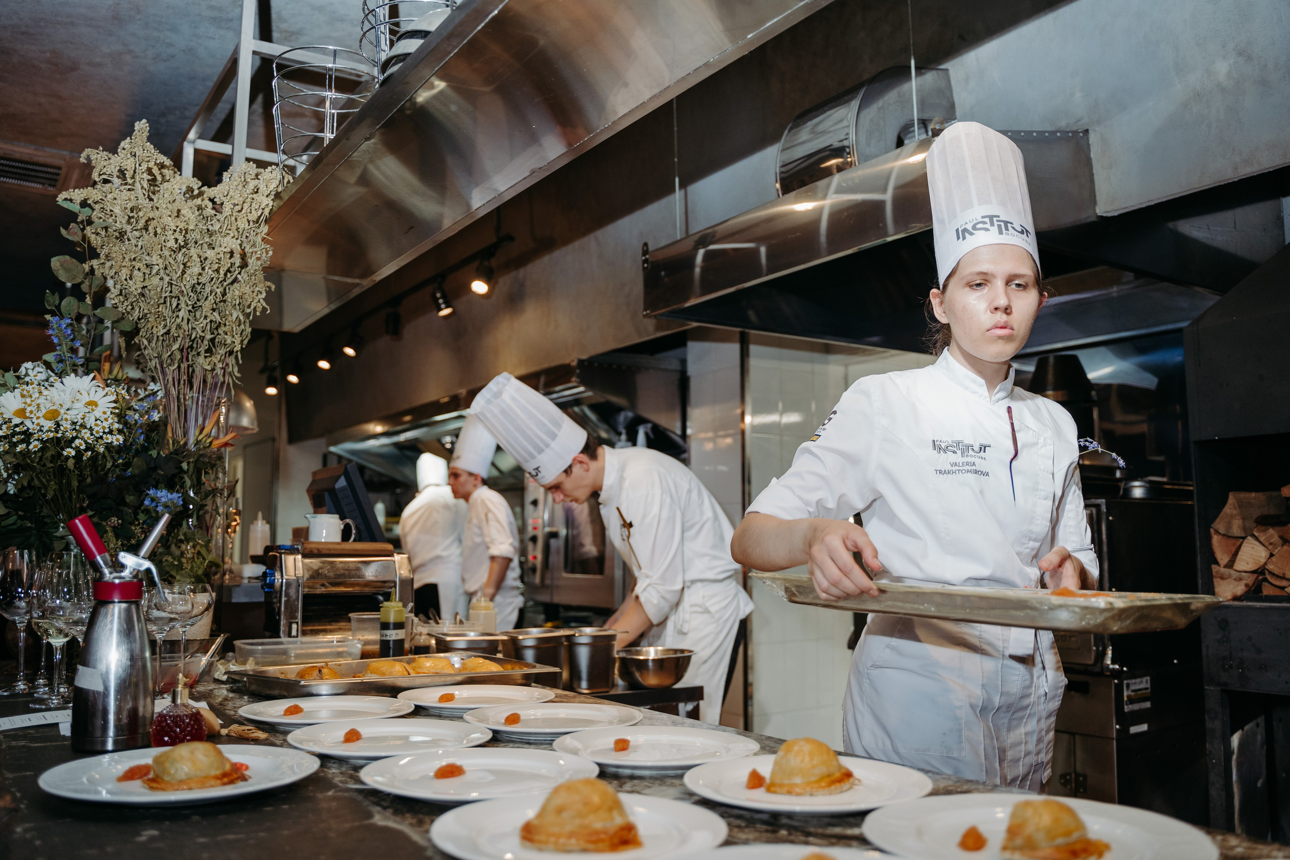 Открытый ужин с Mishlen Шеф Поварами. Репортажный и свадебный фотограф в Москве Рая Небогатова